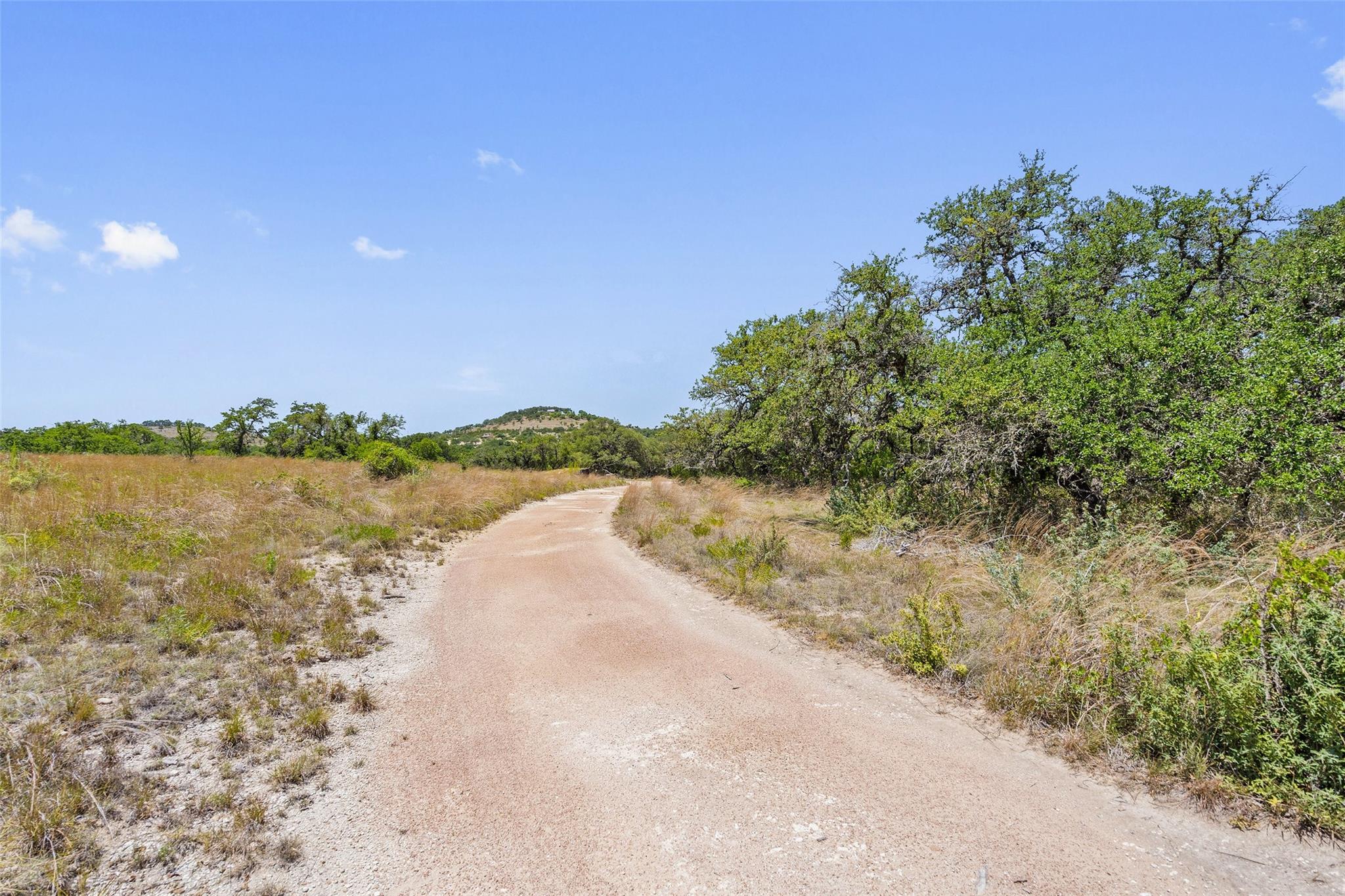 Image 26 of 38 For 140 Lantana Dr