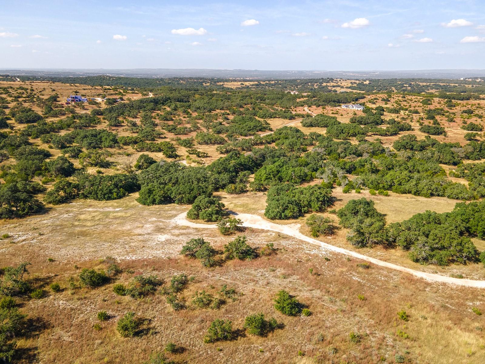 Image 33 of 38 For 140 Lantana Dr