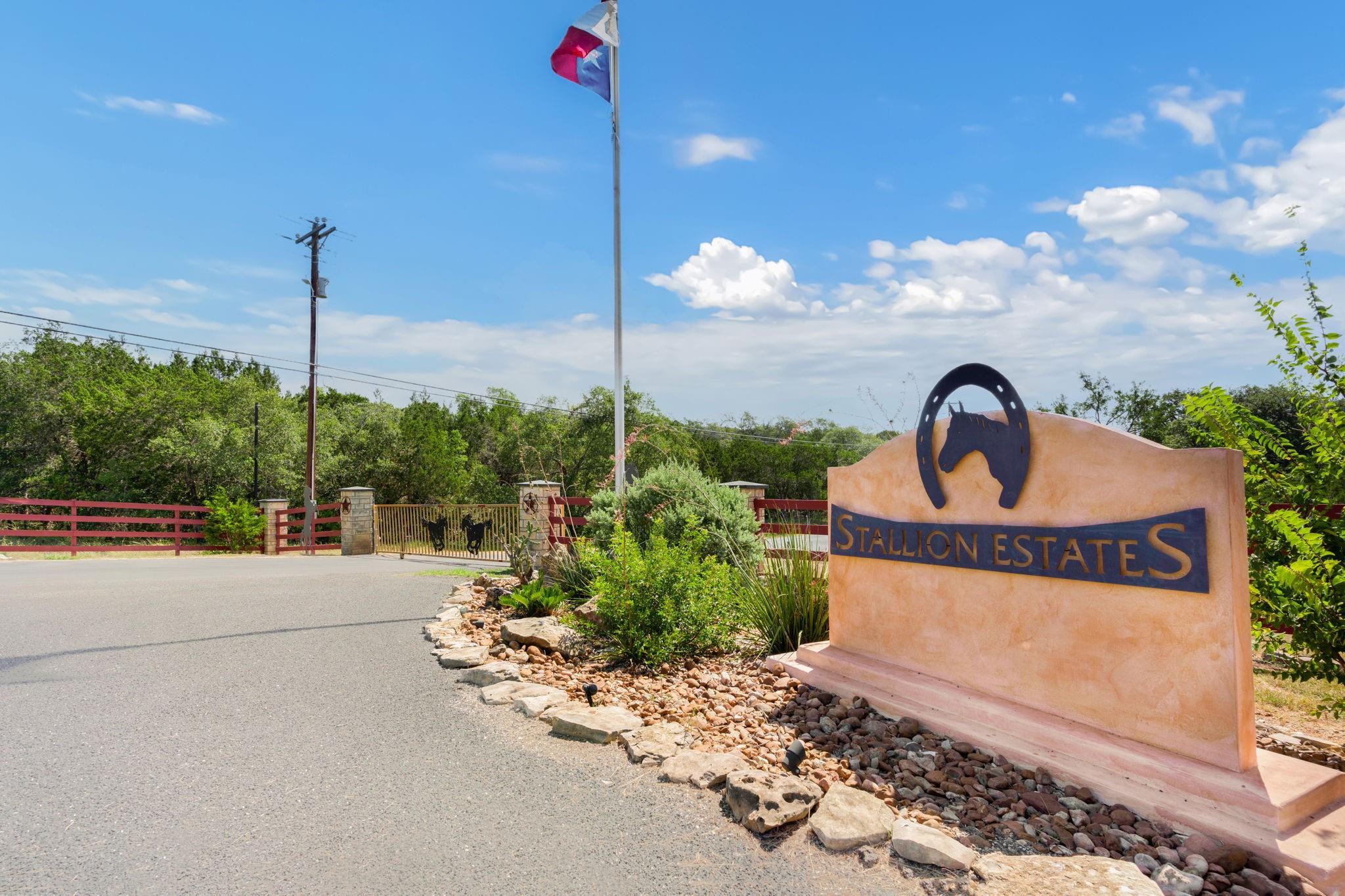 Details for 472 Stallion Estates Dr, Blanco, TX 78070