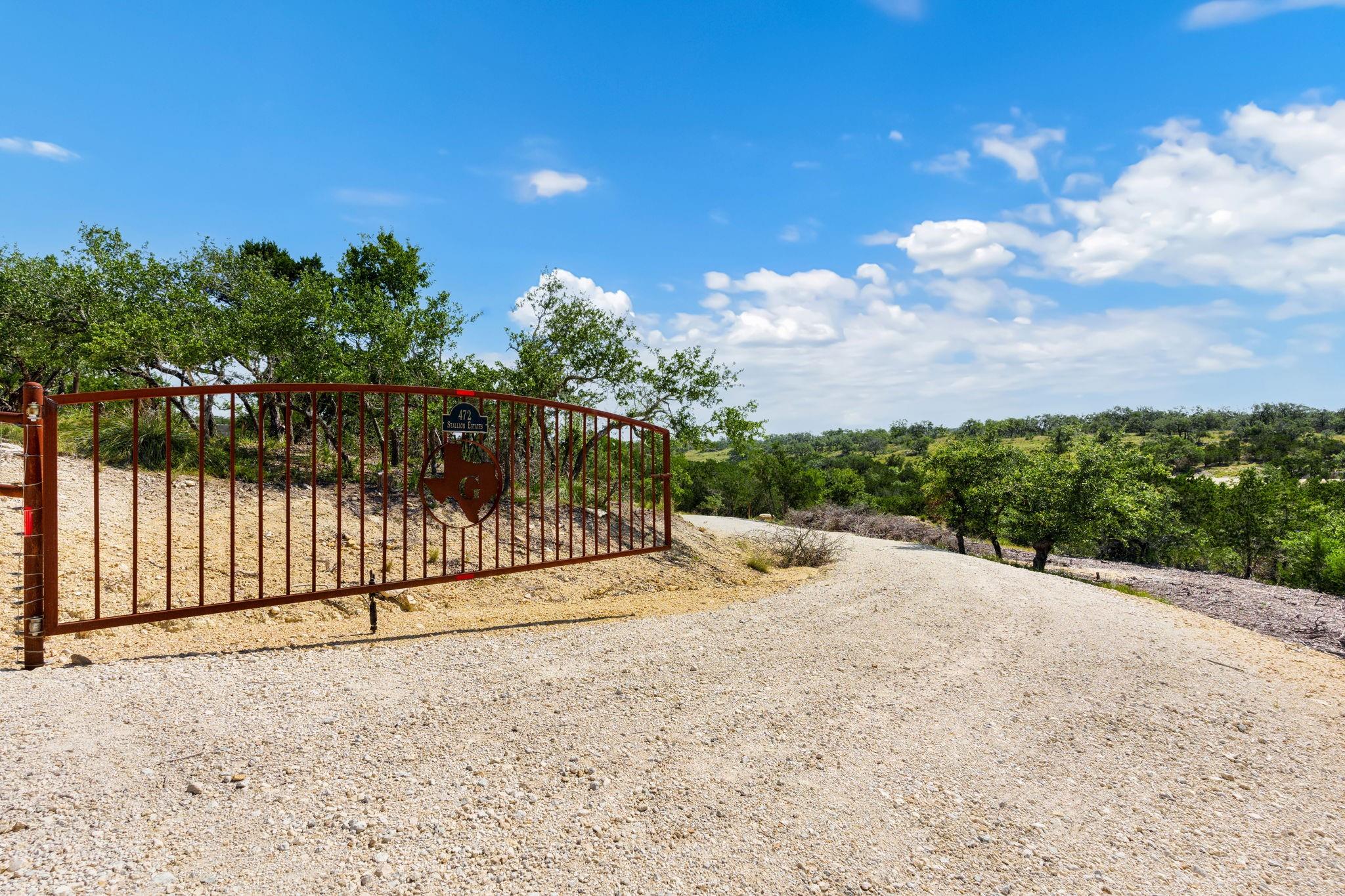 Image 8 of 18 For 472 Stallion Estates Dr