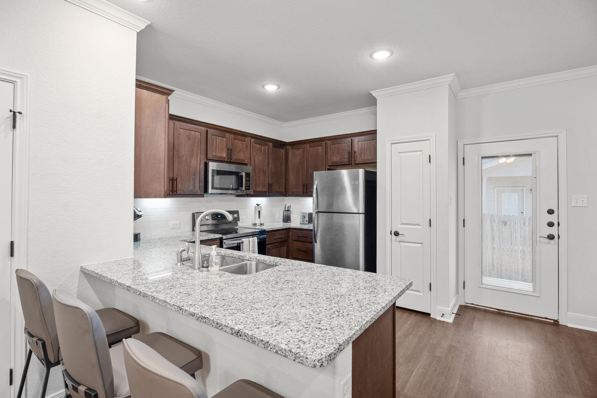 Image 11 of 35 For 10319 Lynwood Br 101