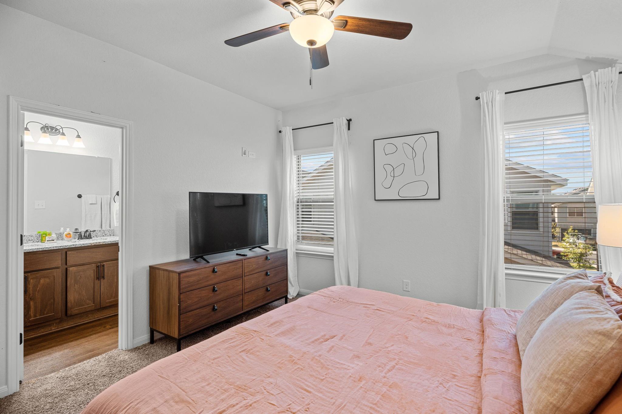 Image 18 of 35 For 10319 Lynwood Br 101