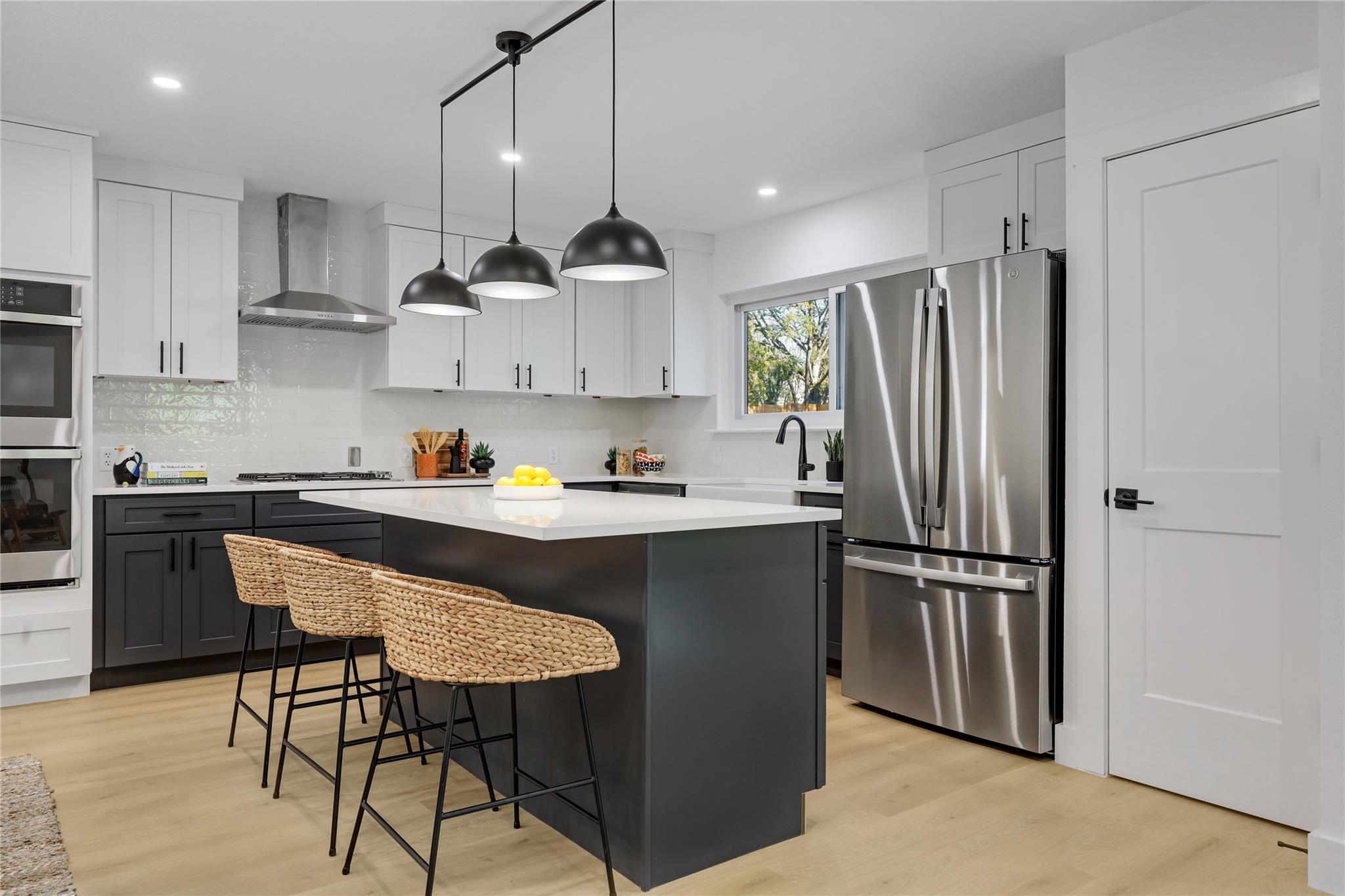 Image 10 of 40 For 813 Cardiff Dr