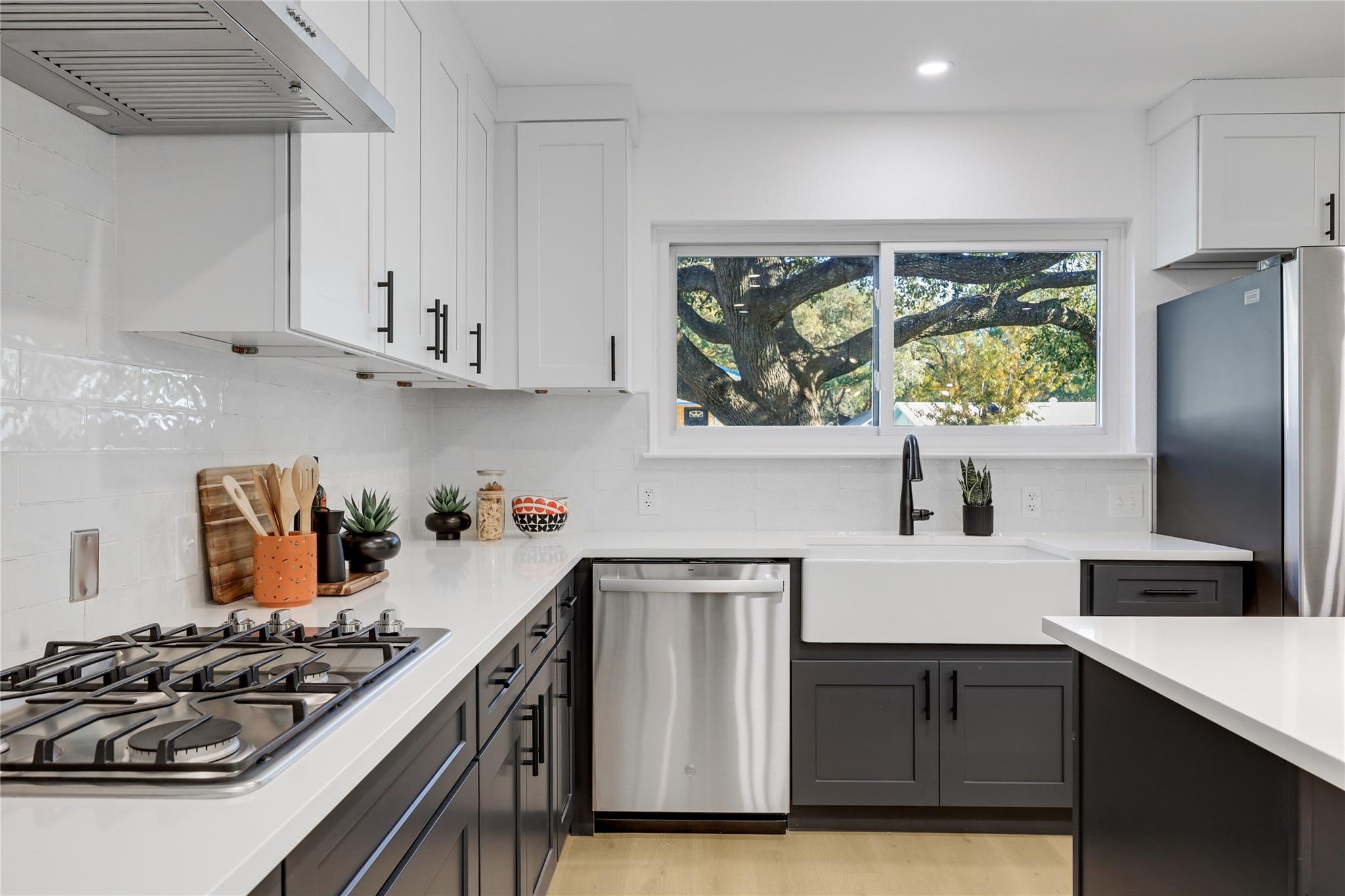 Image 13 of 40 For 813 Cardiff Dr