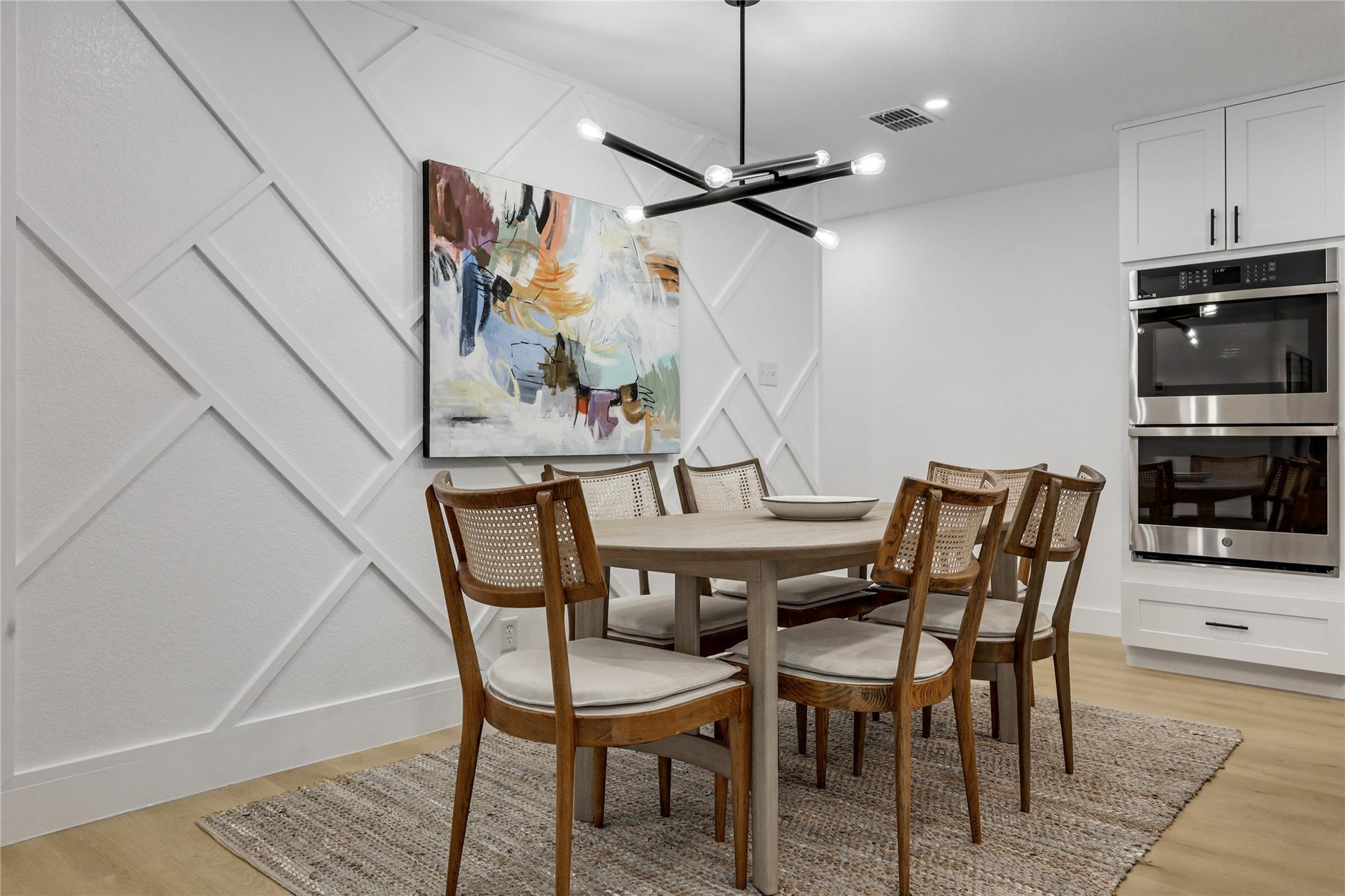 Image 16 of 40 For 813 Cardiff Dr