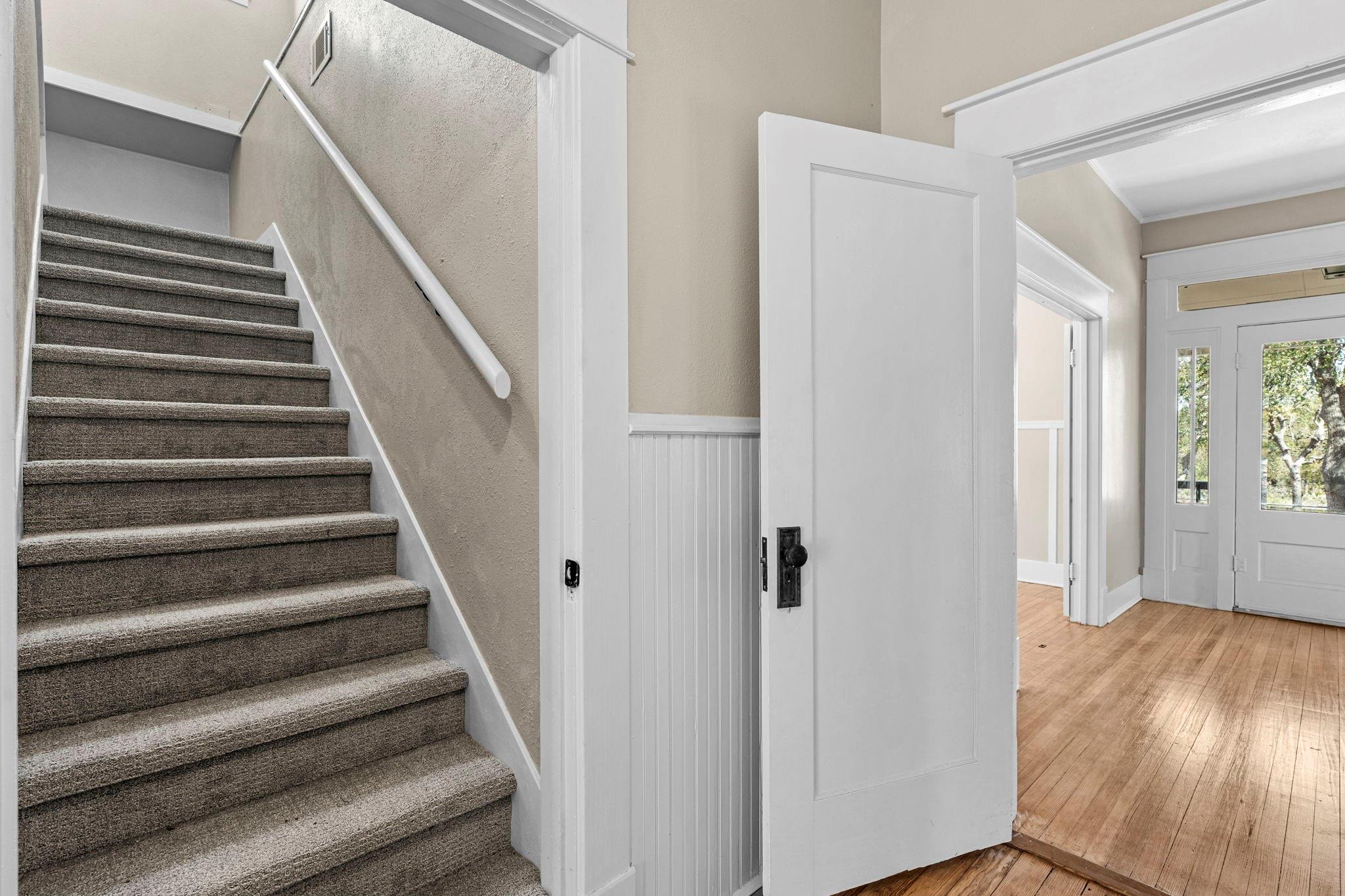 Image 7 of 40 For 1501 Beaver Ln