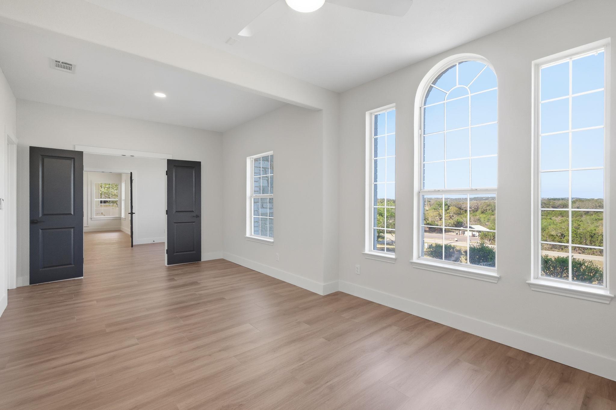 Image 23 of 40 For 3011 River Way