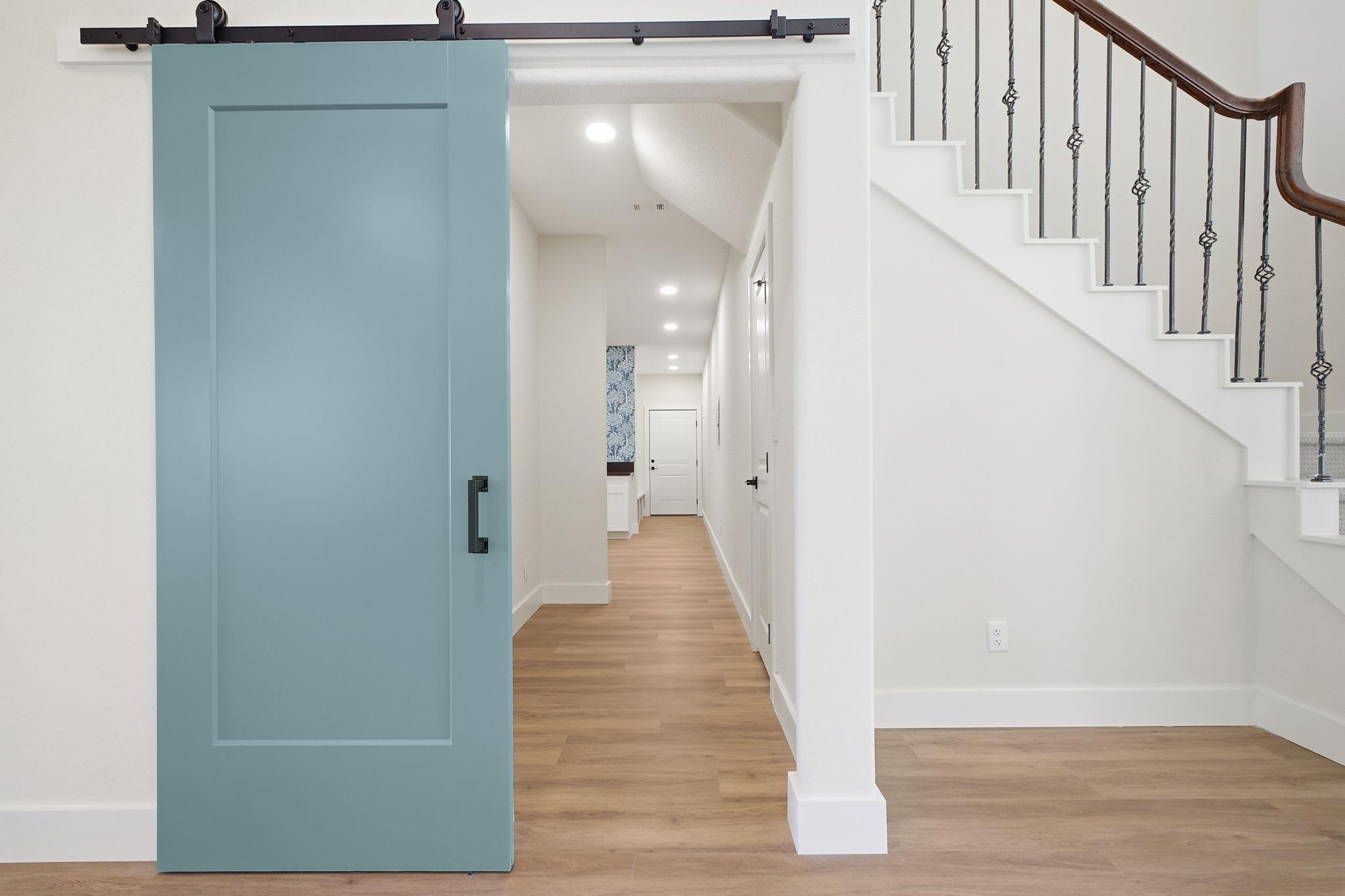 Image 31 of 40 For 3011 River Way