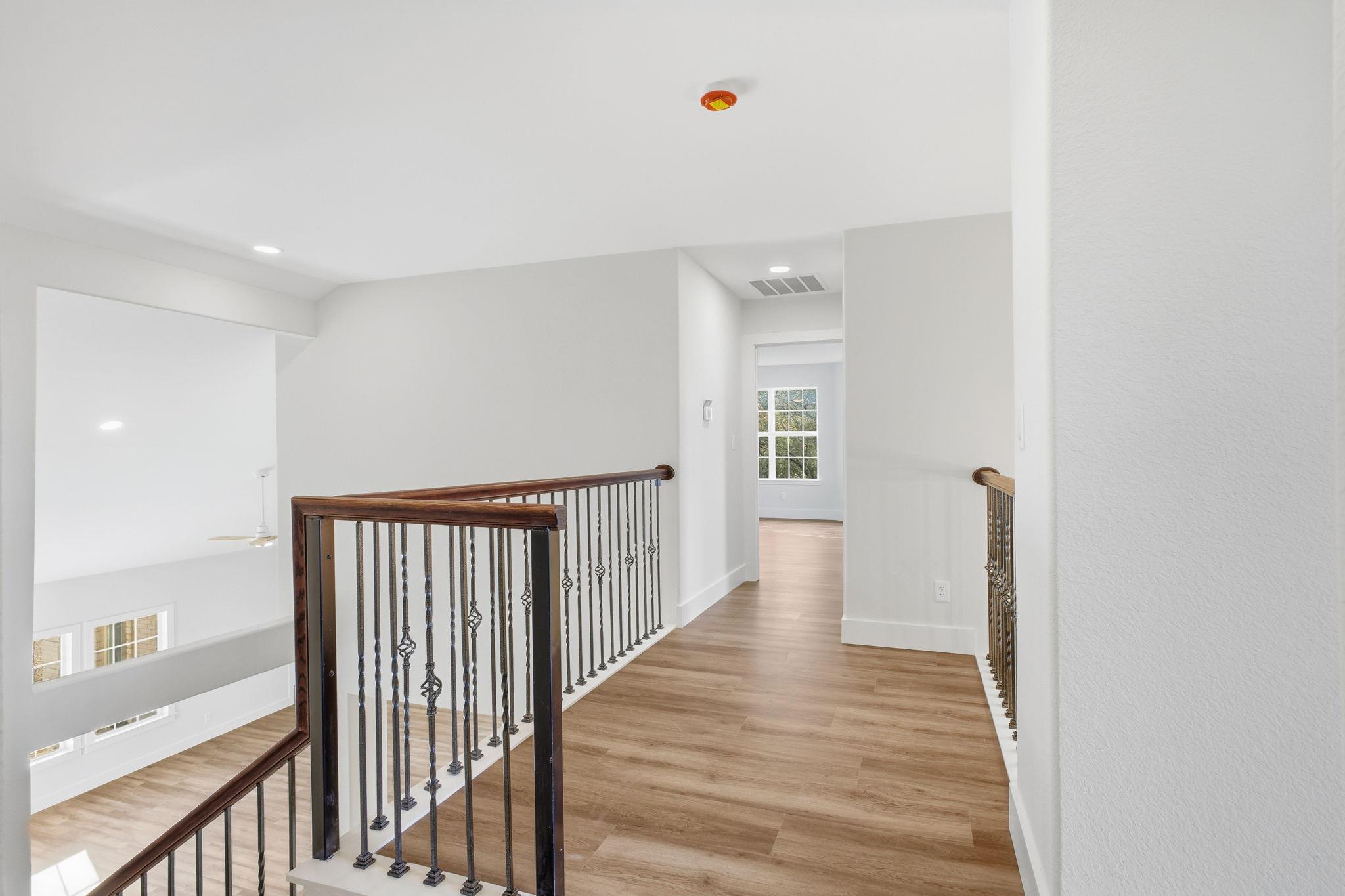 Image 35 of 40 For 3011 River Way