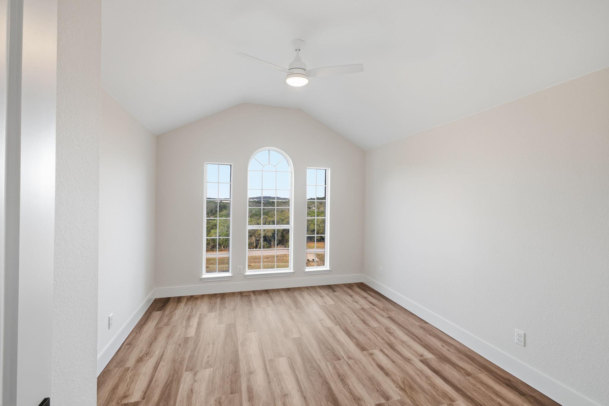 Image 36 of 40 For 3011 River Way