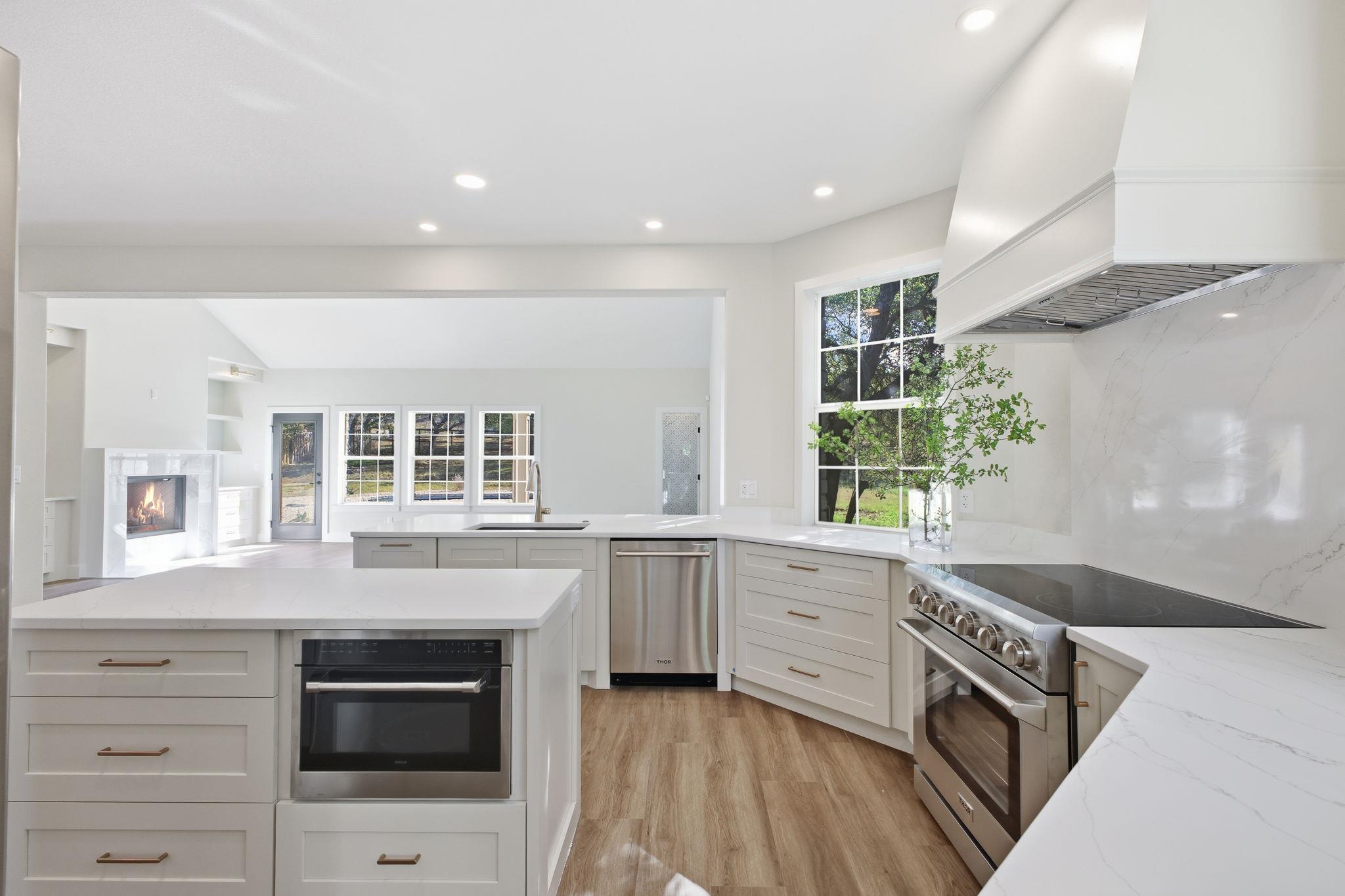 Image 5 of 40 For 3011 River Way