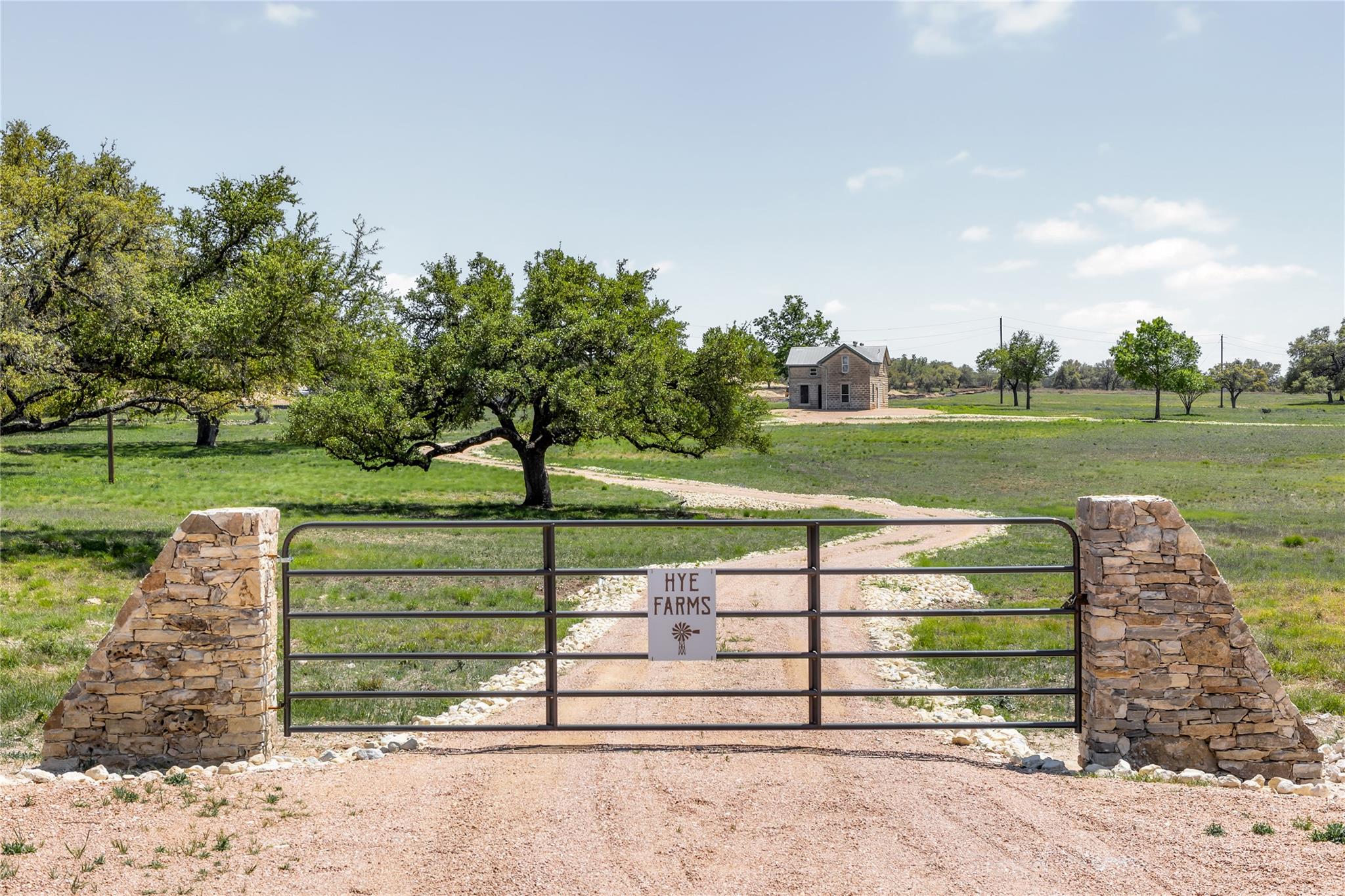 Image 3 of 37 For 9695 W Us 290 Highway