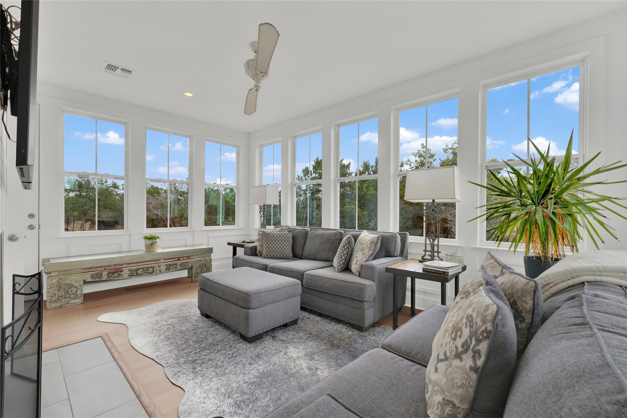 Image 13 of 38 For 232 Freedom St Nw