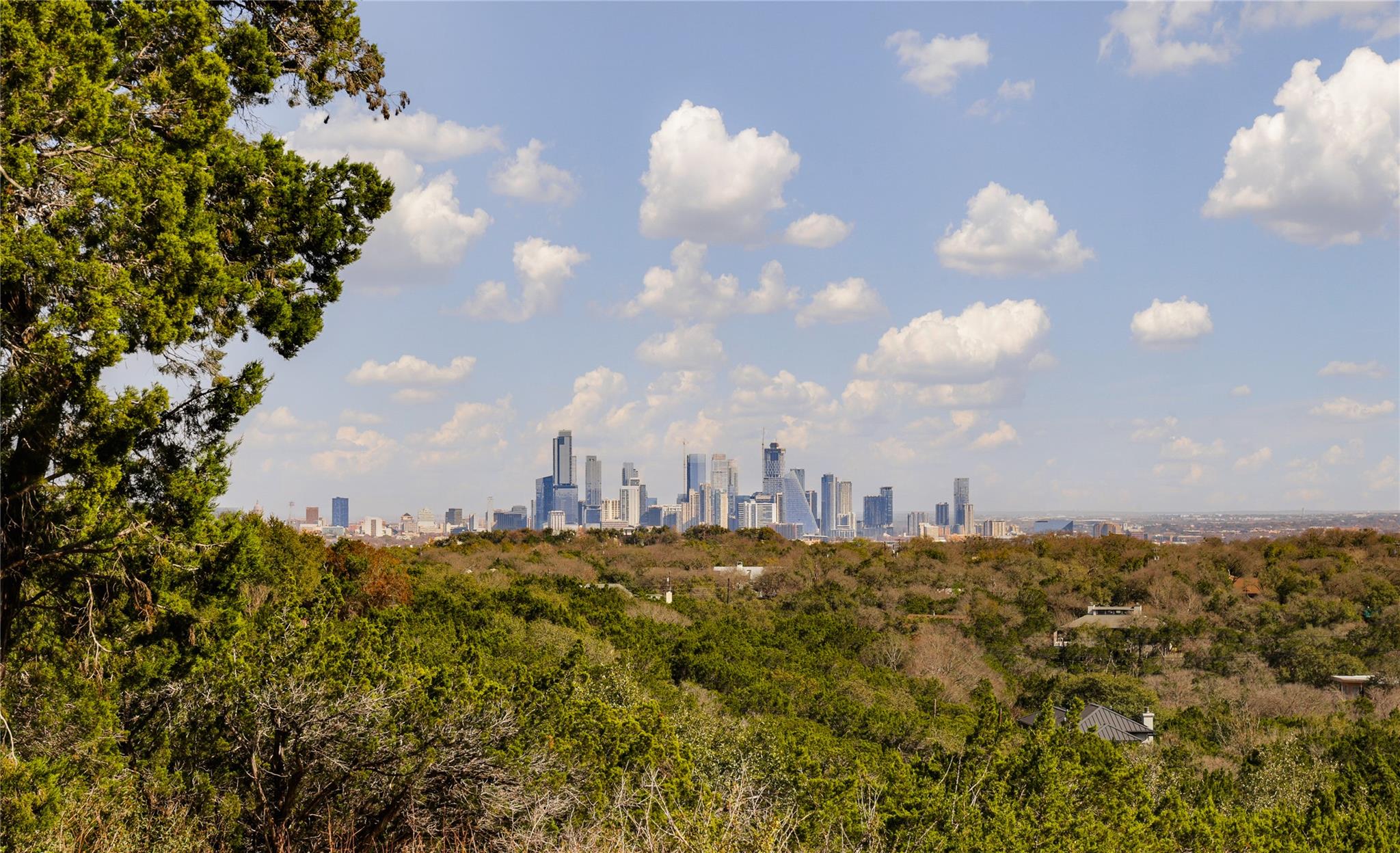 Details for 201 Buckeye Trl, West Lake Hills, TX 78746