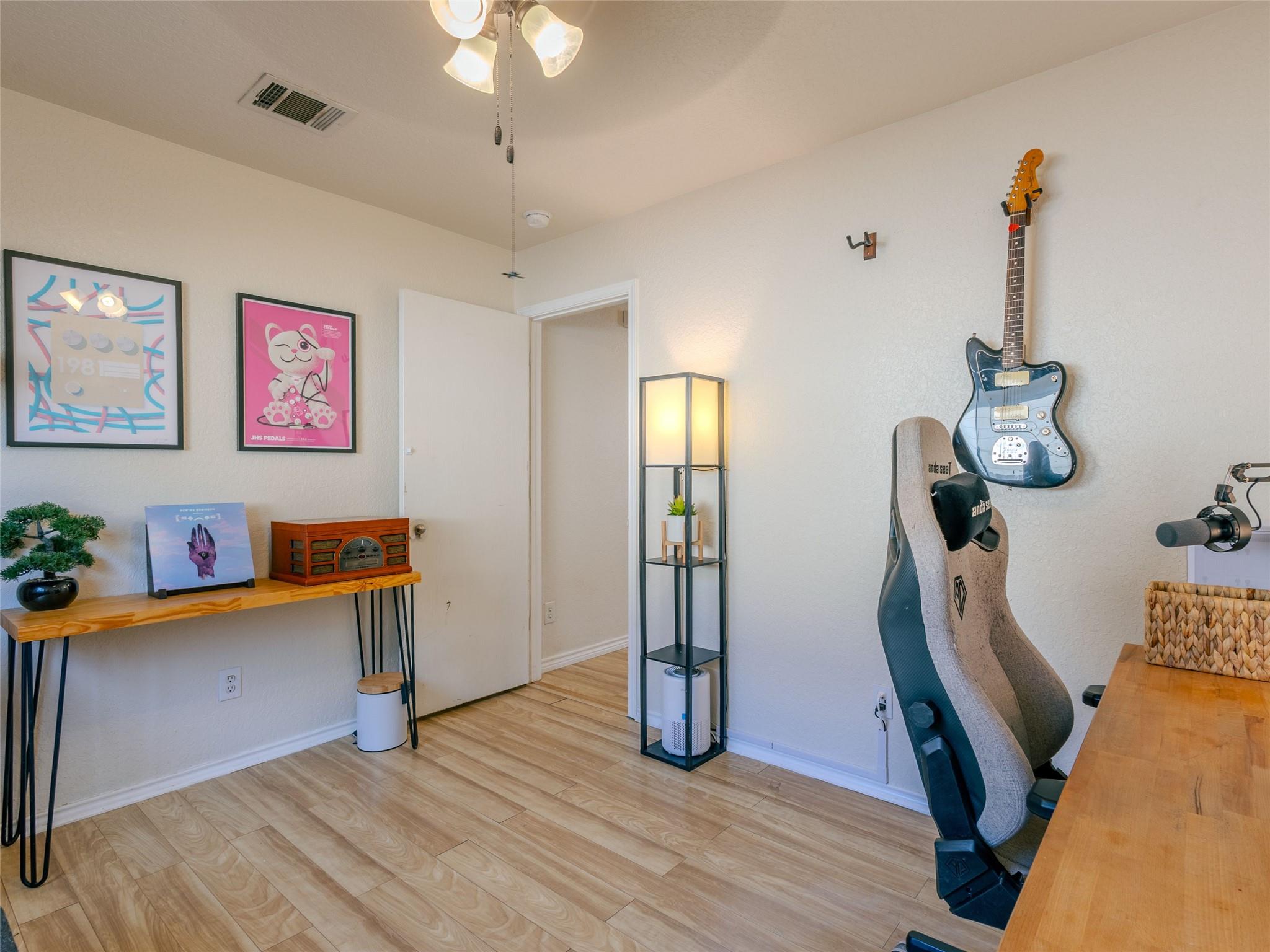 Image 21 of 26 For 125 Dewberry Park