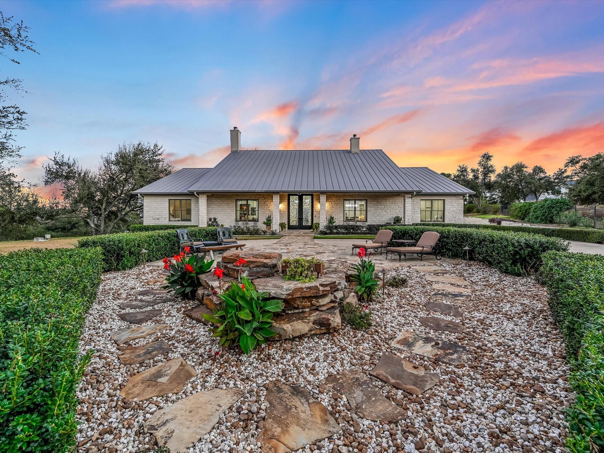 Image 2 of 39 For 139 Regent Pass