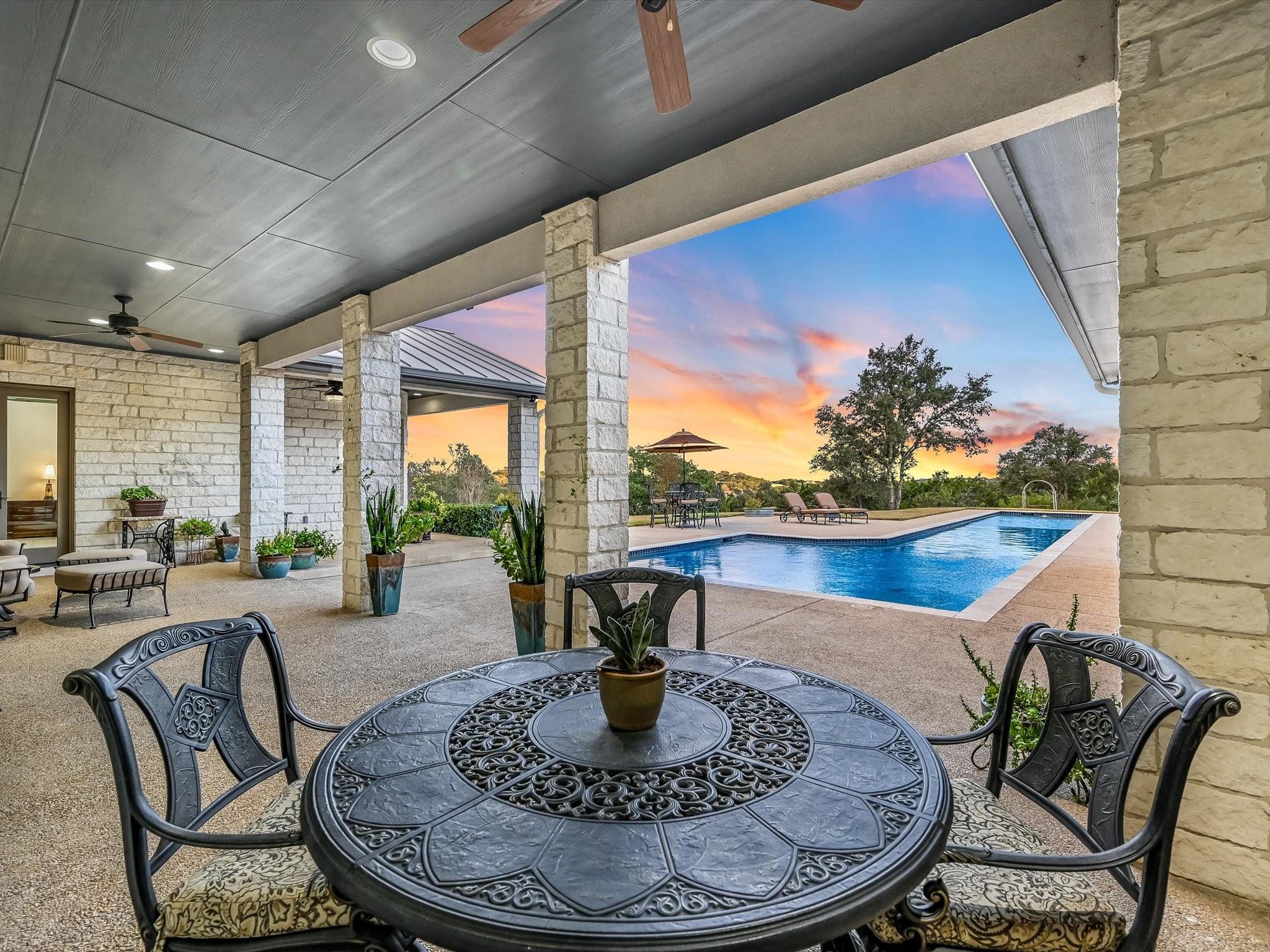 Image 28 of 39 For 139 Regent Pass