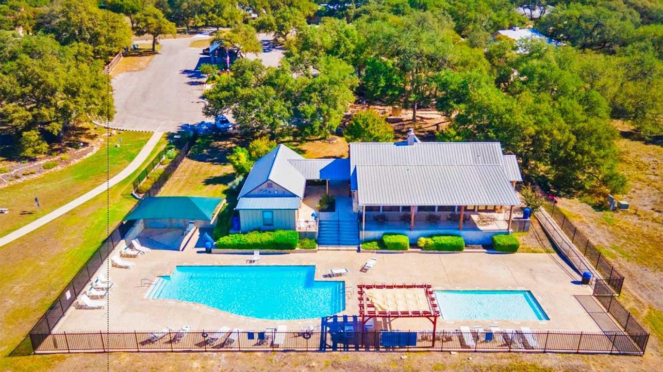 Image 37 of 39 For 139 Regent Pass