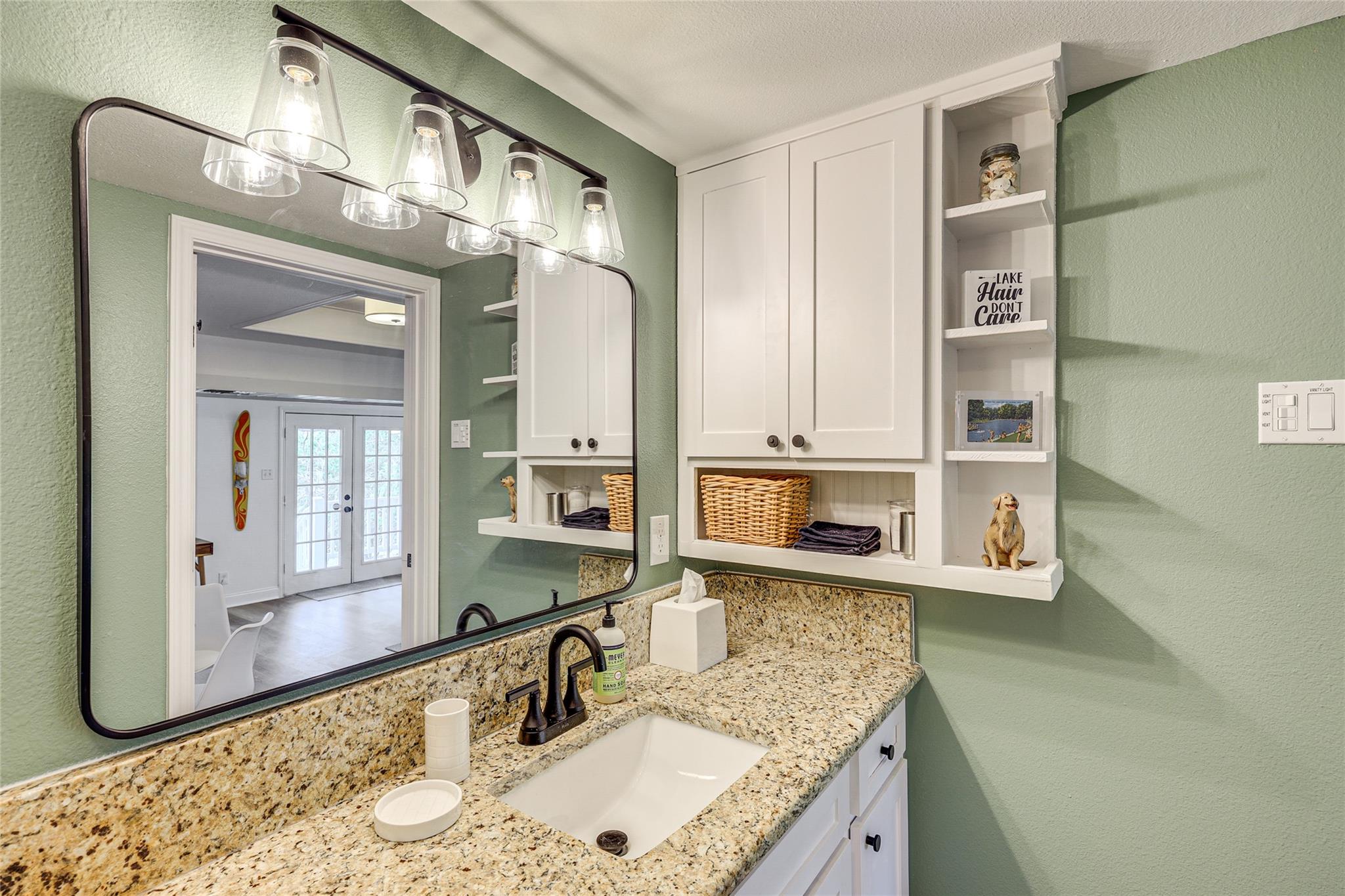 Image 31 of 40 For 279 Waltons Way