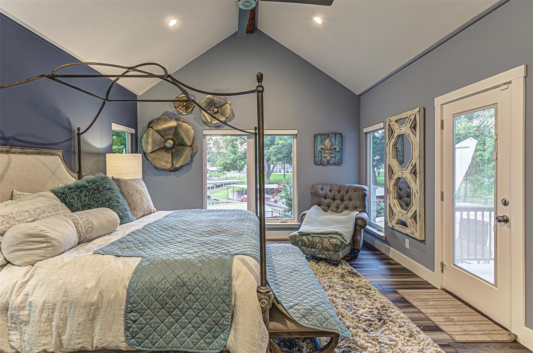 Image 19 of 36 For 3896 Comanche Trl