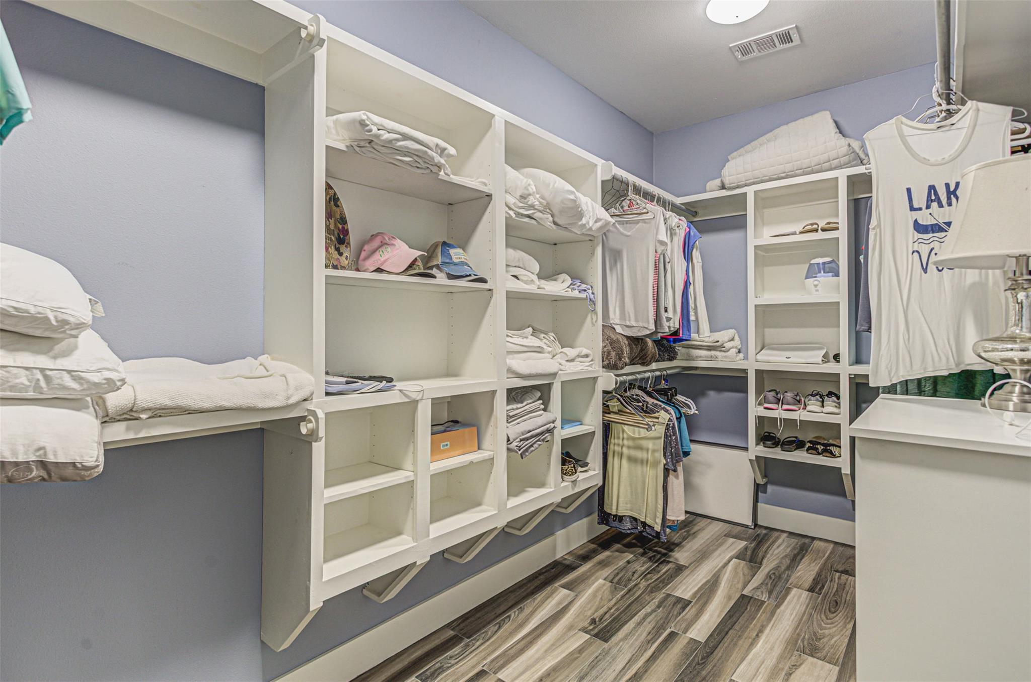 Image 22 of 36 For 3896 Comanche Trl