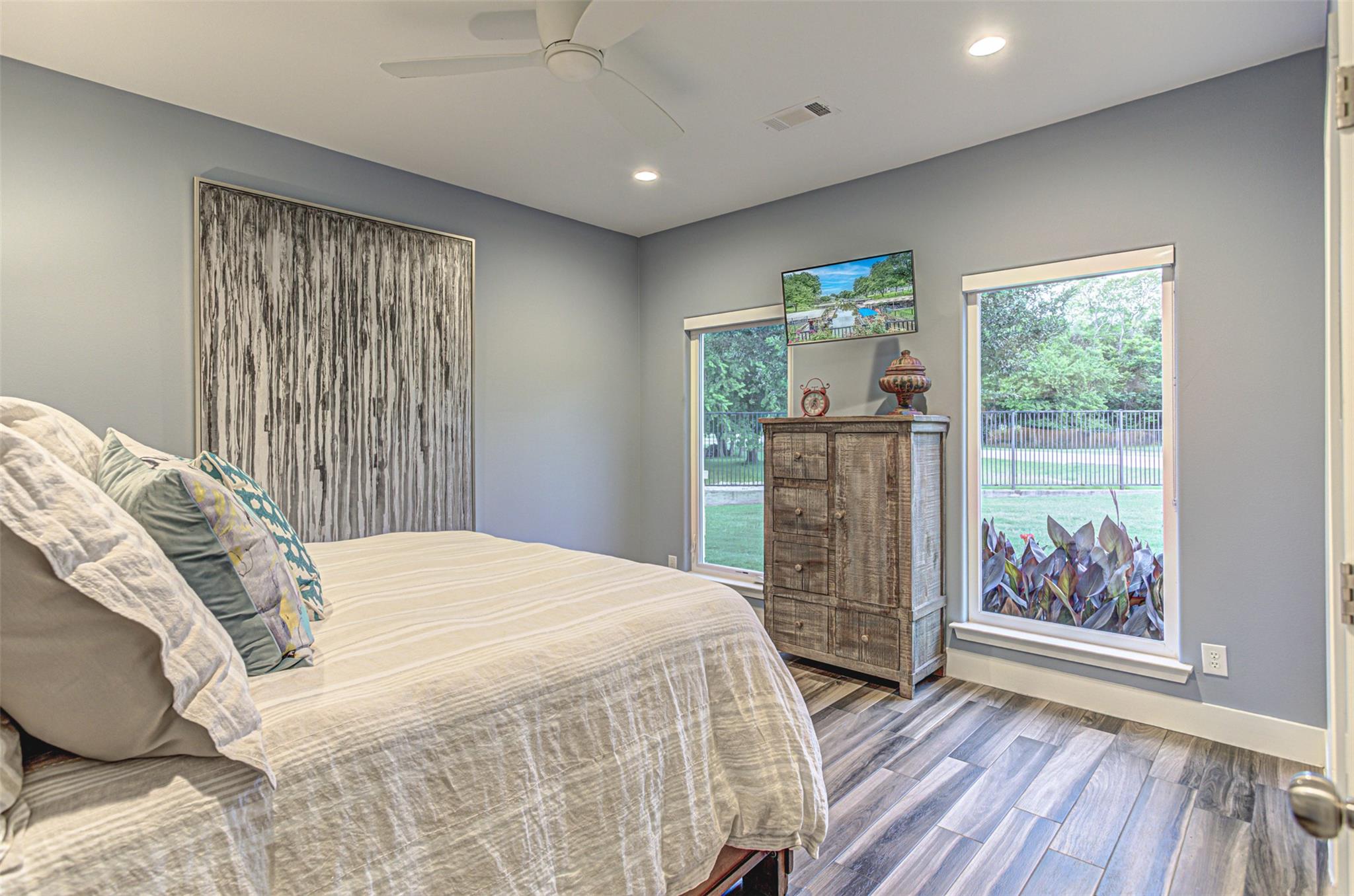 Image 24 of 36 For 3896 Comanche Trl