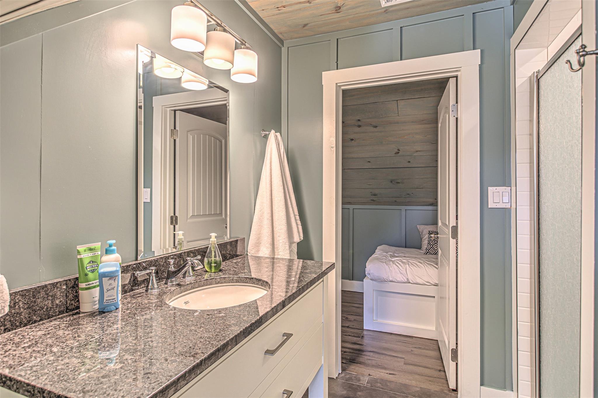 Image 31 of 36 For 3896 Comanche Trl