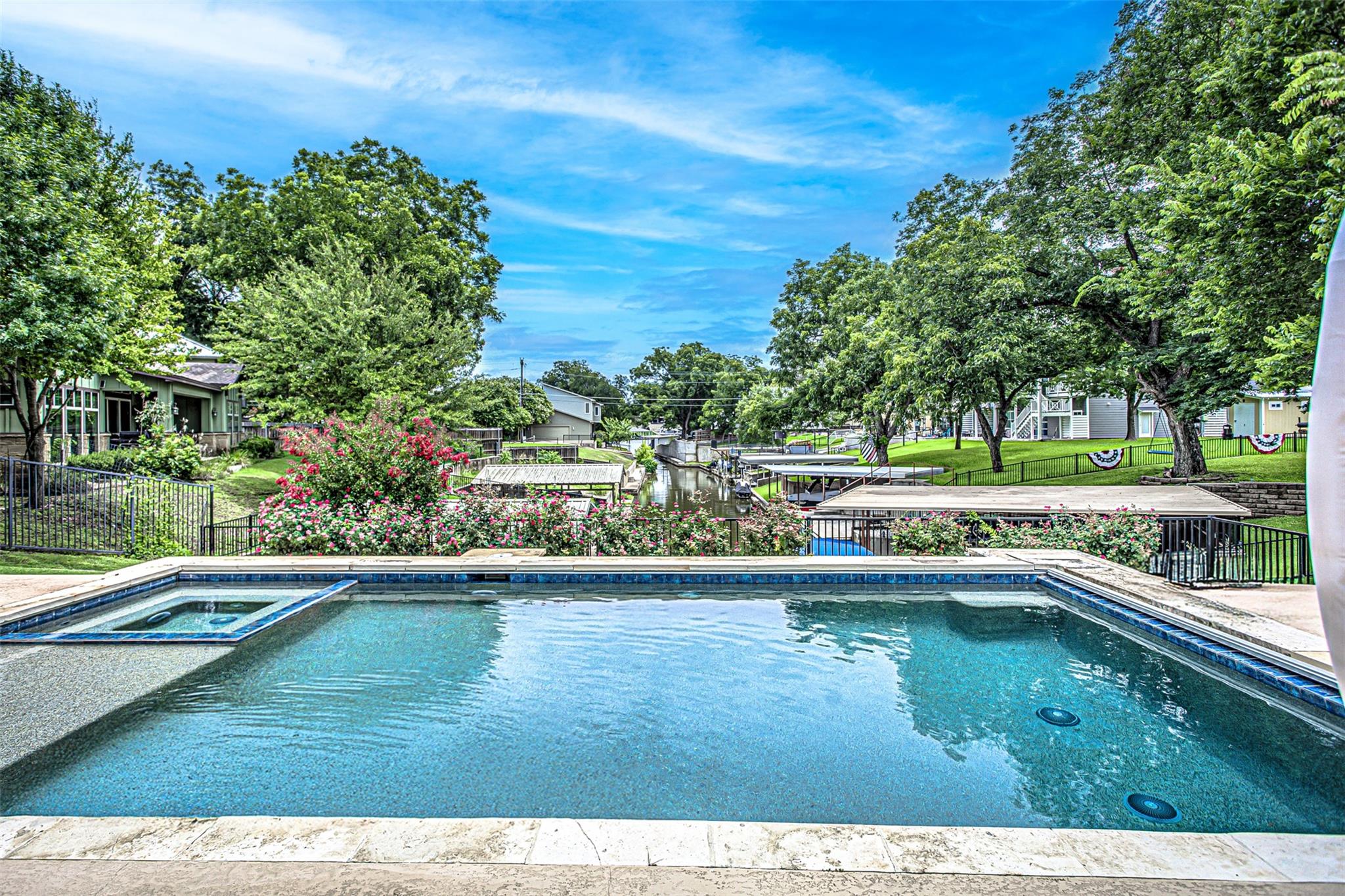 Image 4 of 36 For 3896 Comanche Trl