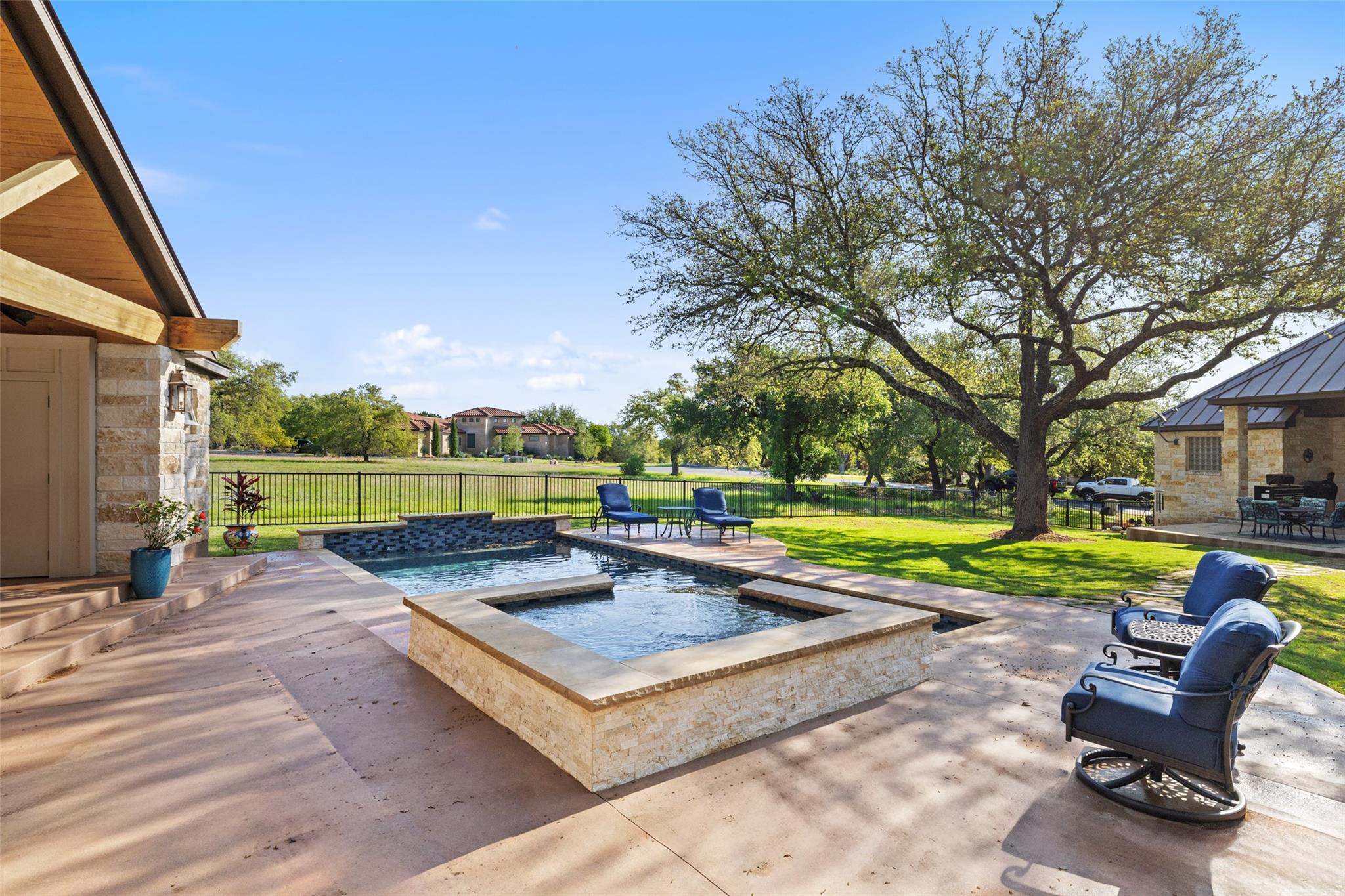 Details for 27501 Waterfall Hill Pkwy, Spicewood, TX 78669