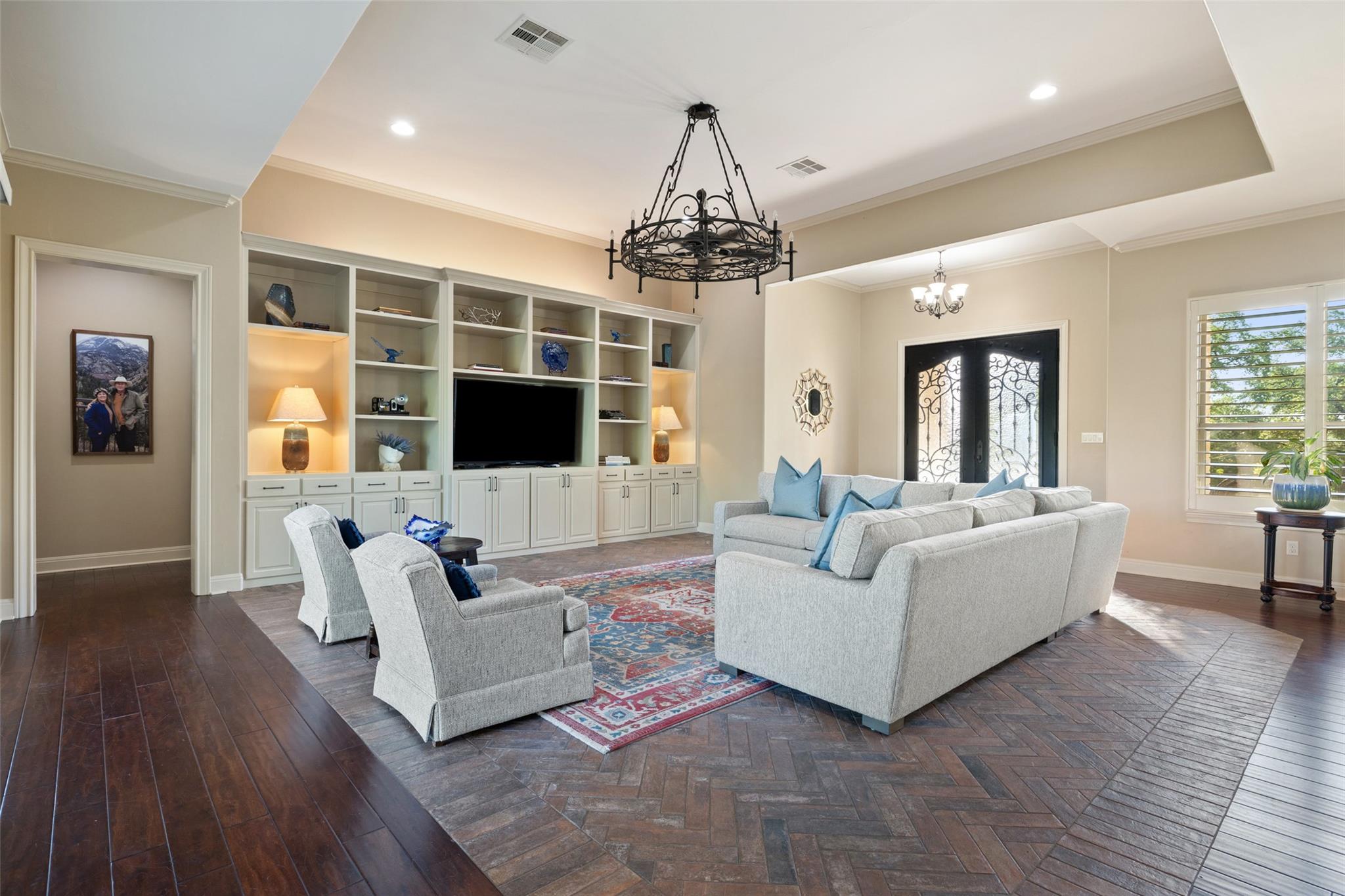 Image 10 of 40 For 27501 Waterfall Hill Pkwy