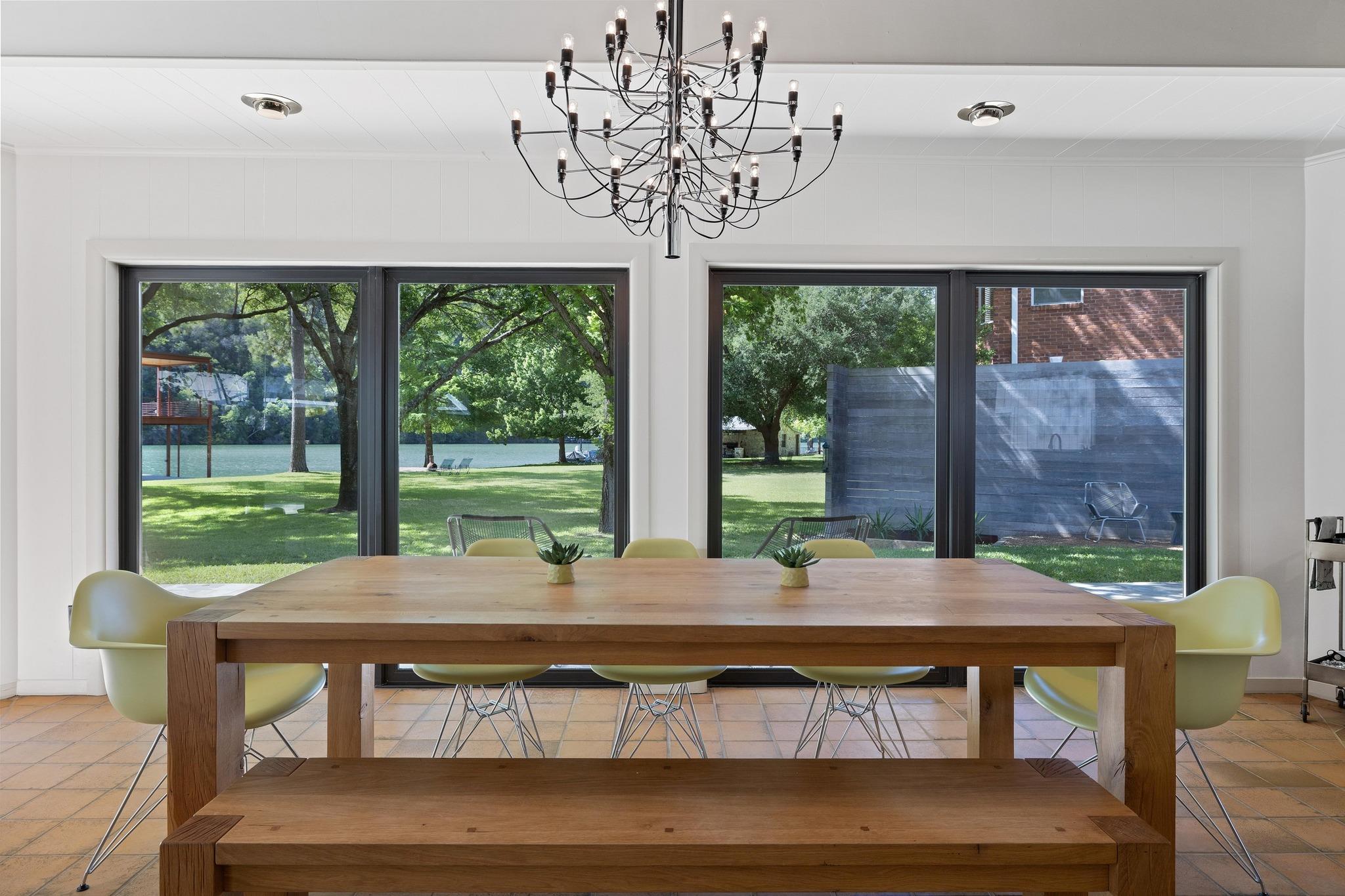 Image 18 of 39 For 2401 Manana St