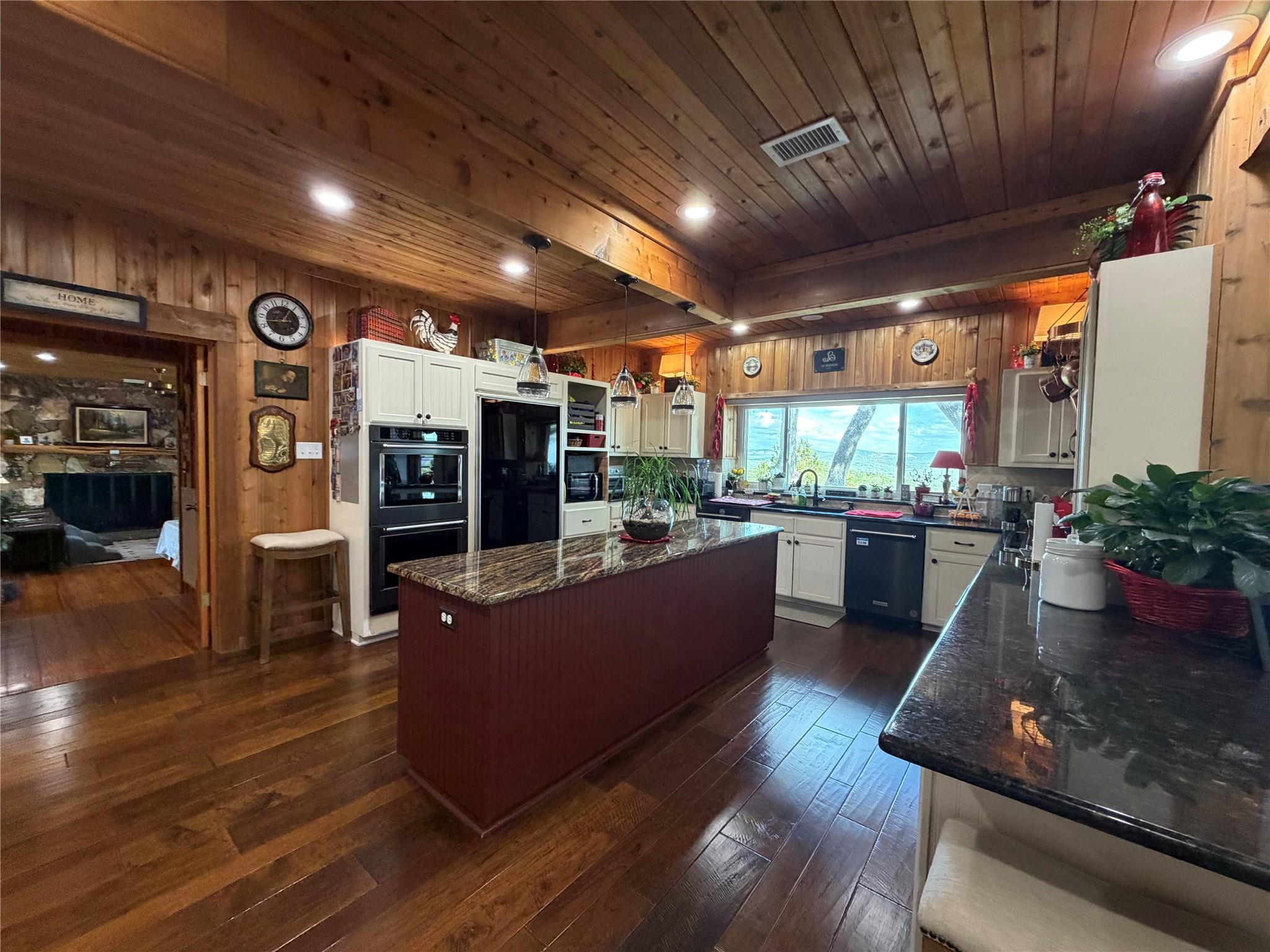 Image 13 of 33 For 2755 Skyline Dr