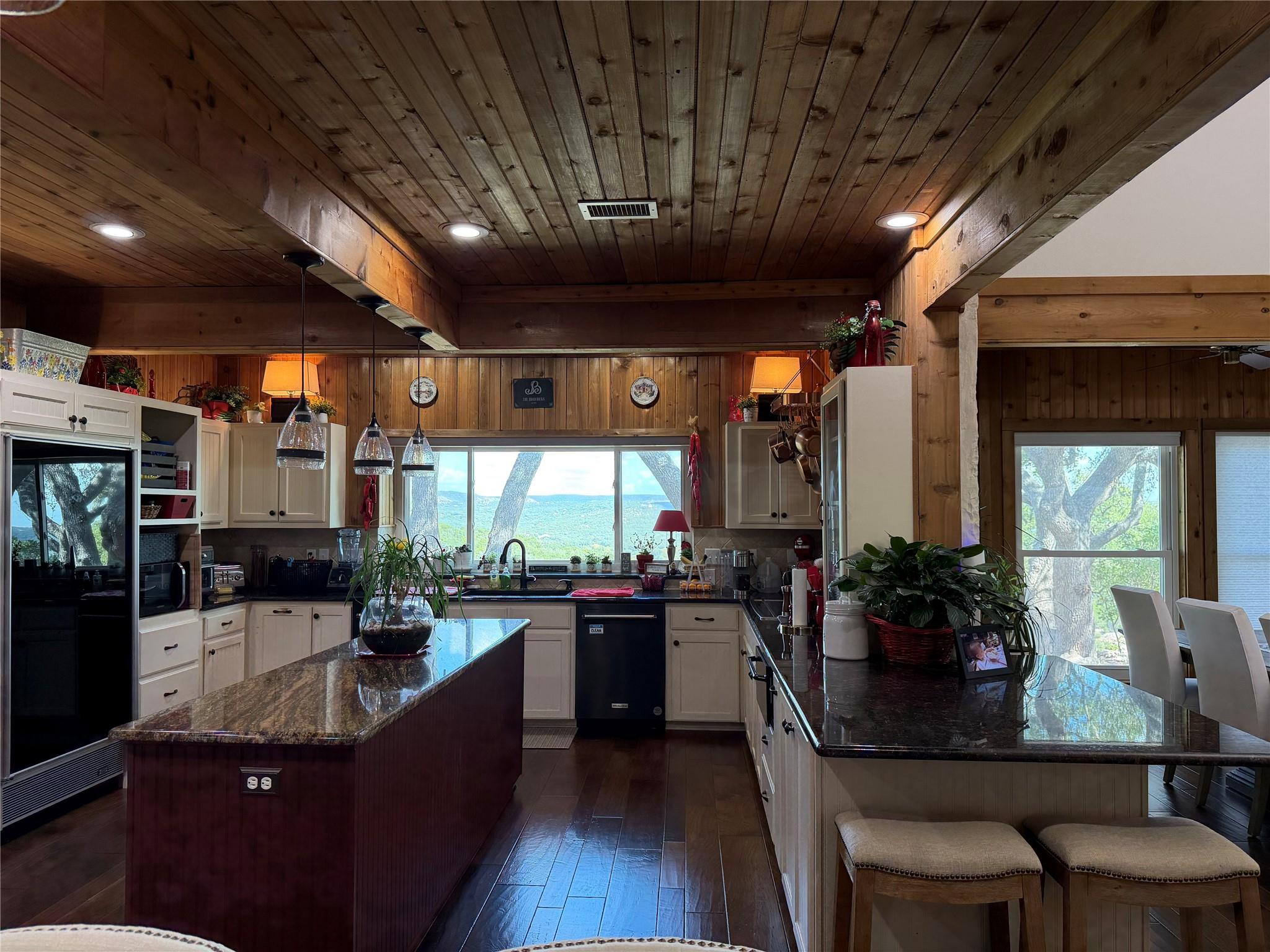 Image 15 of 33 For 2755 Skyline Dr