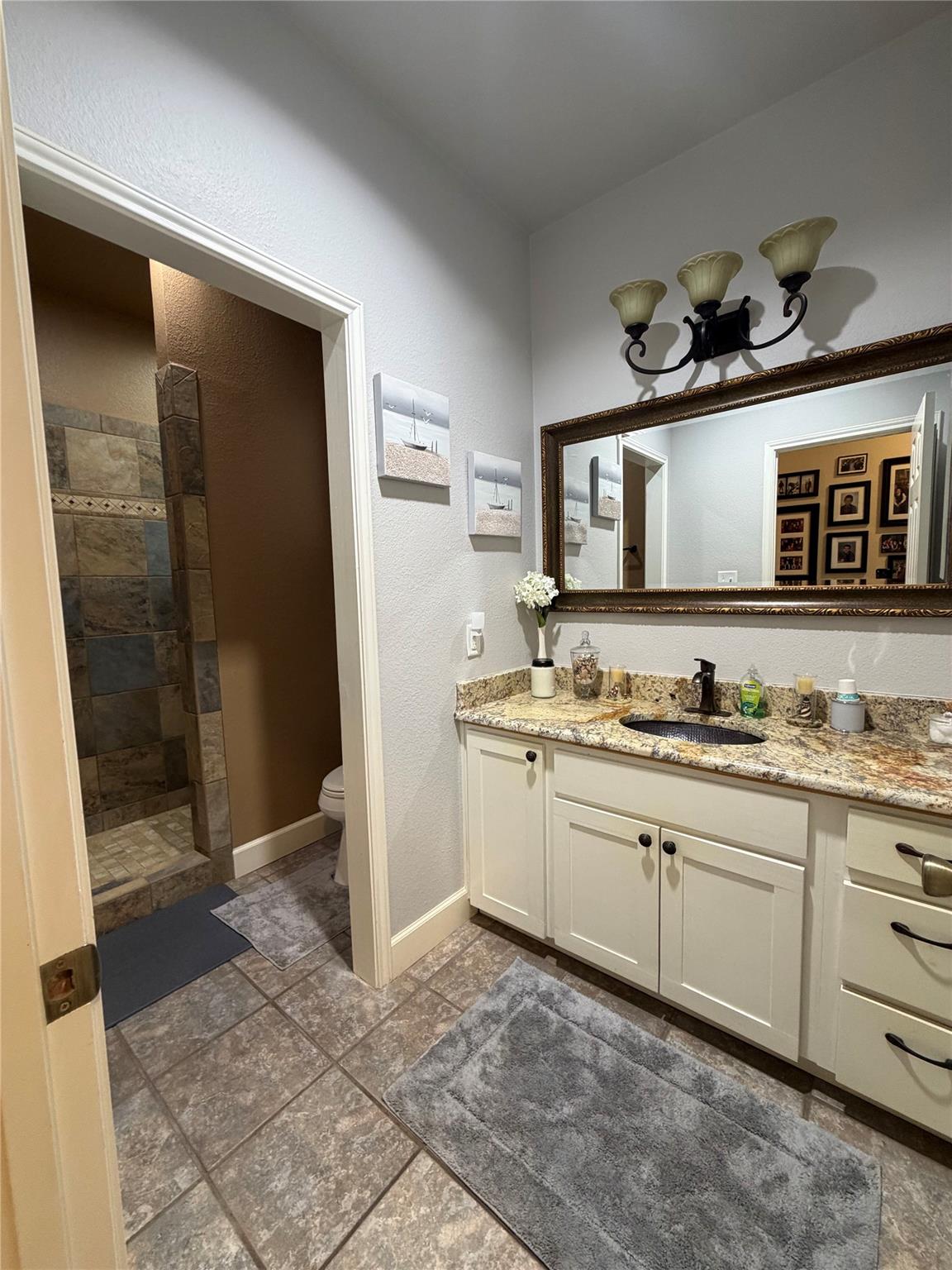 Image 23 of 33 For 2755 Skyline Dr