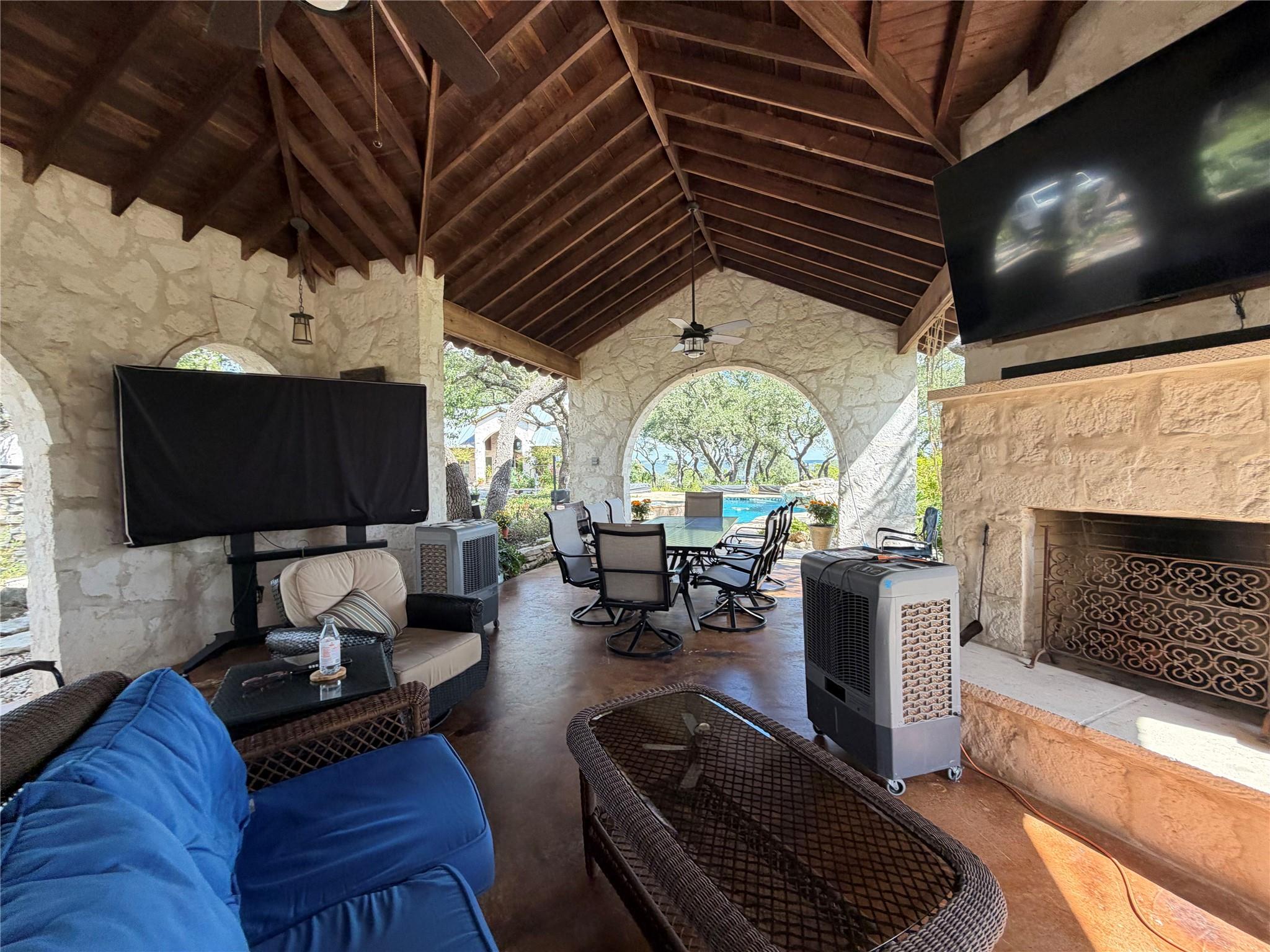 Image 27 of 33 For 2755 Skyline Dr