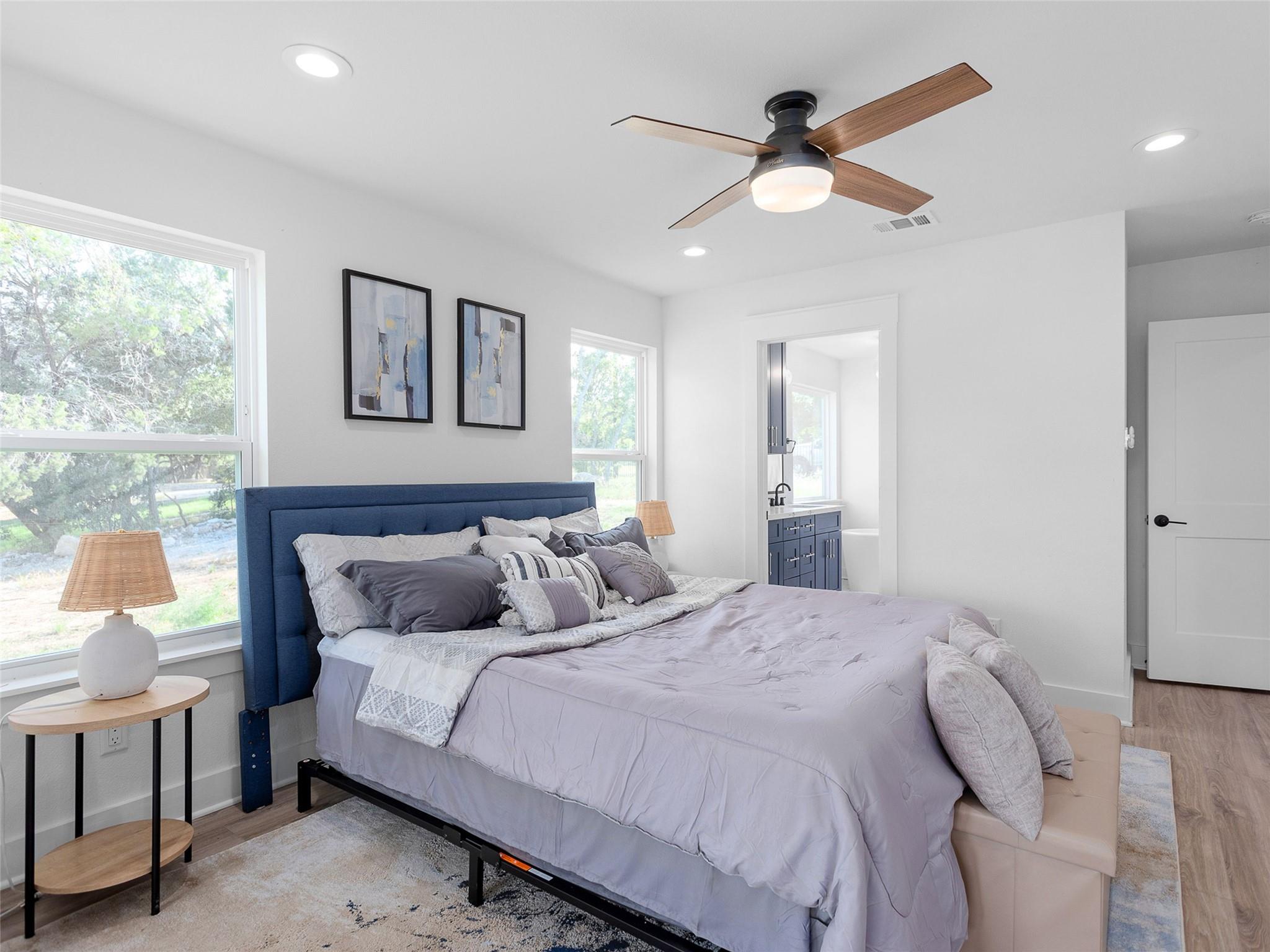 Image 22 of 40 For 874 Lakebreeze Dr