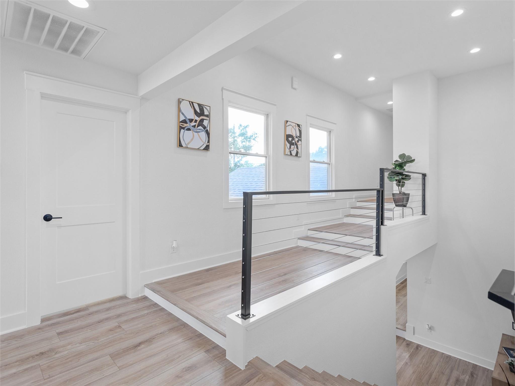 Image 34 of 40 For 874 Lakebreeze Dr