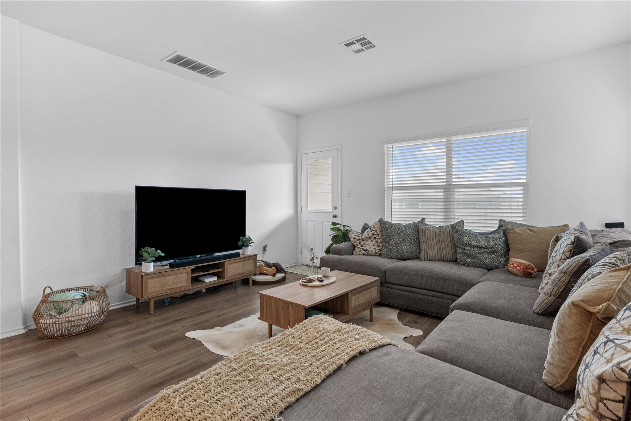 Image 13 of 38 For 129 Rowdy Yates Way