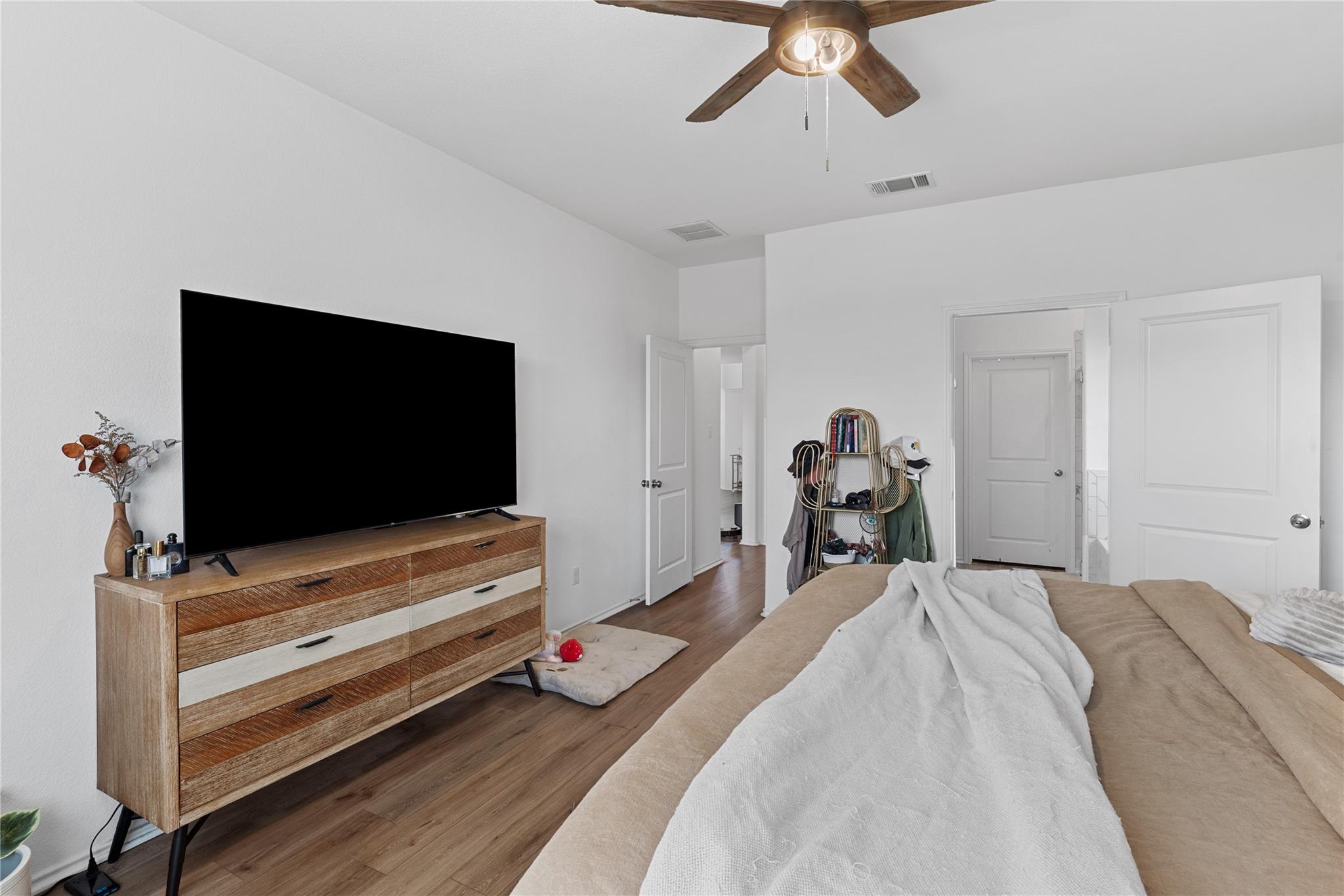 Image 18 of 38 For 129 Rowdy Yates Way