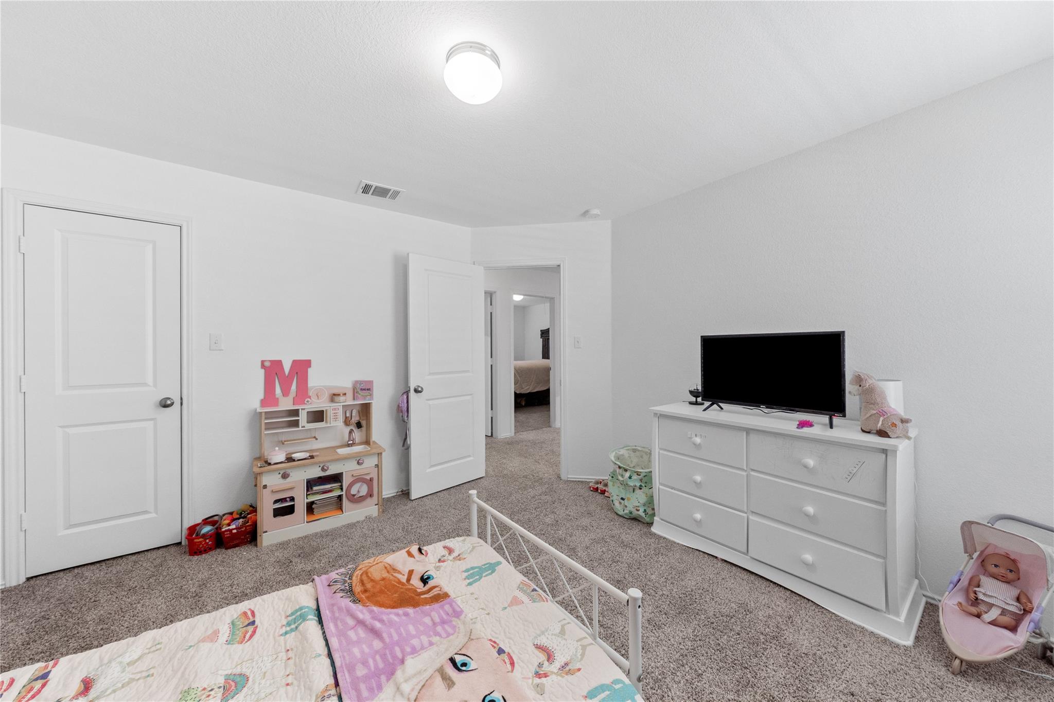 Image 33 of 38 For 129 Rowdy Yates Way