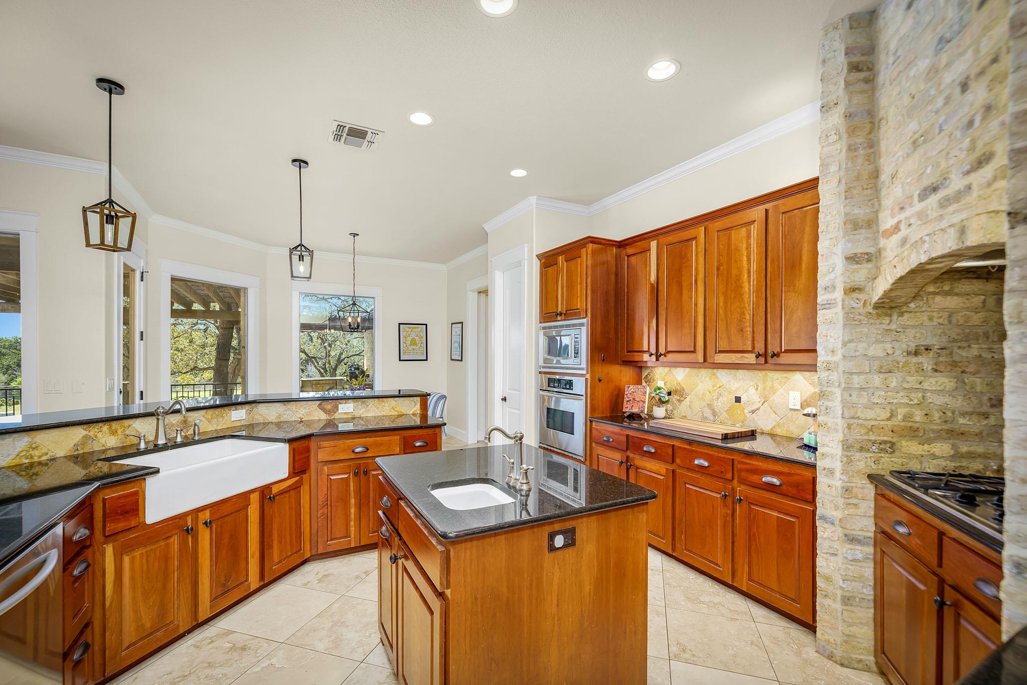 Image 11 of 40 For 1931 Havenwood Blvd