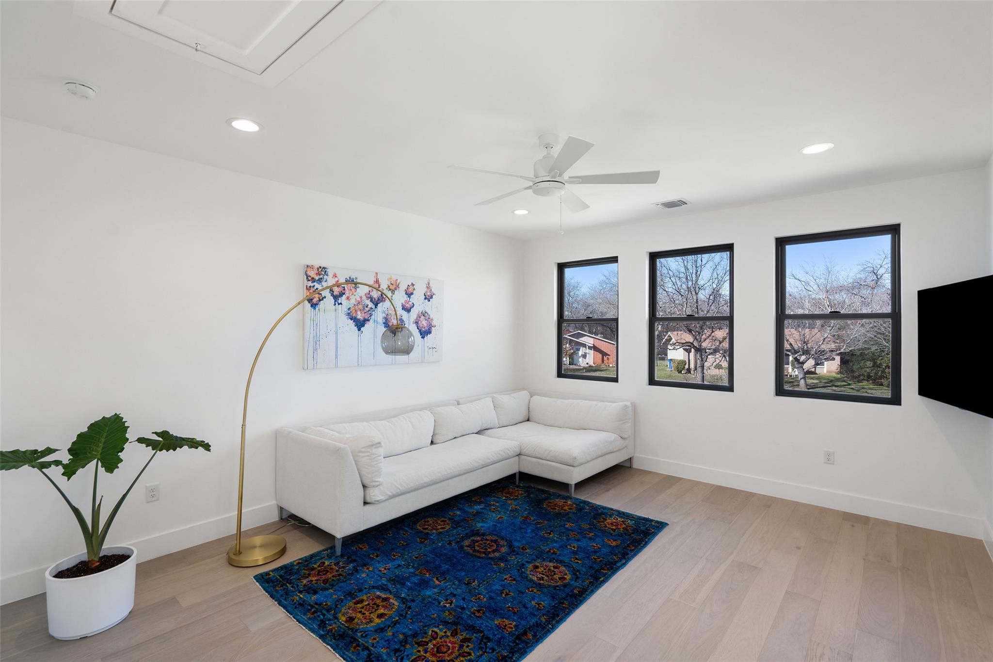 Image 21 of 36 For 1101 Emerald Forest Cv