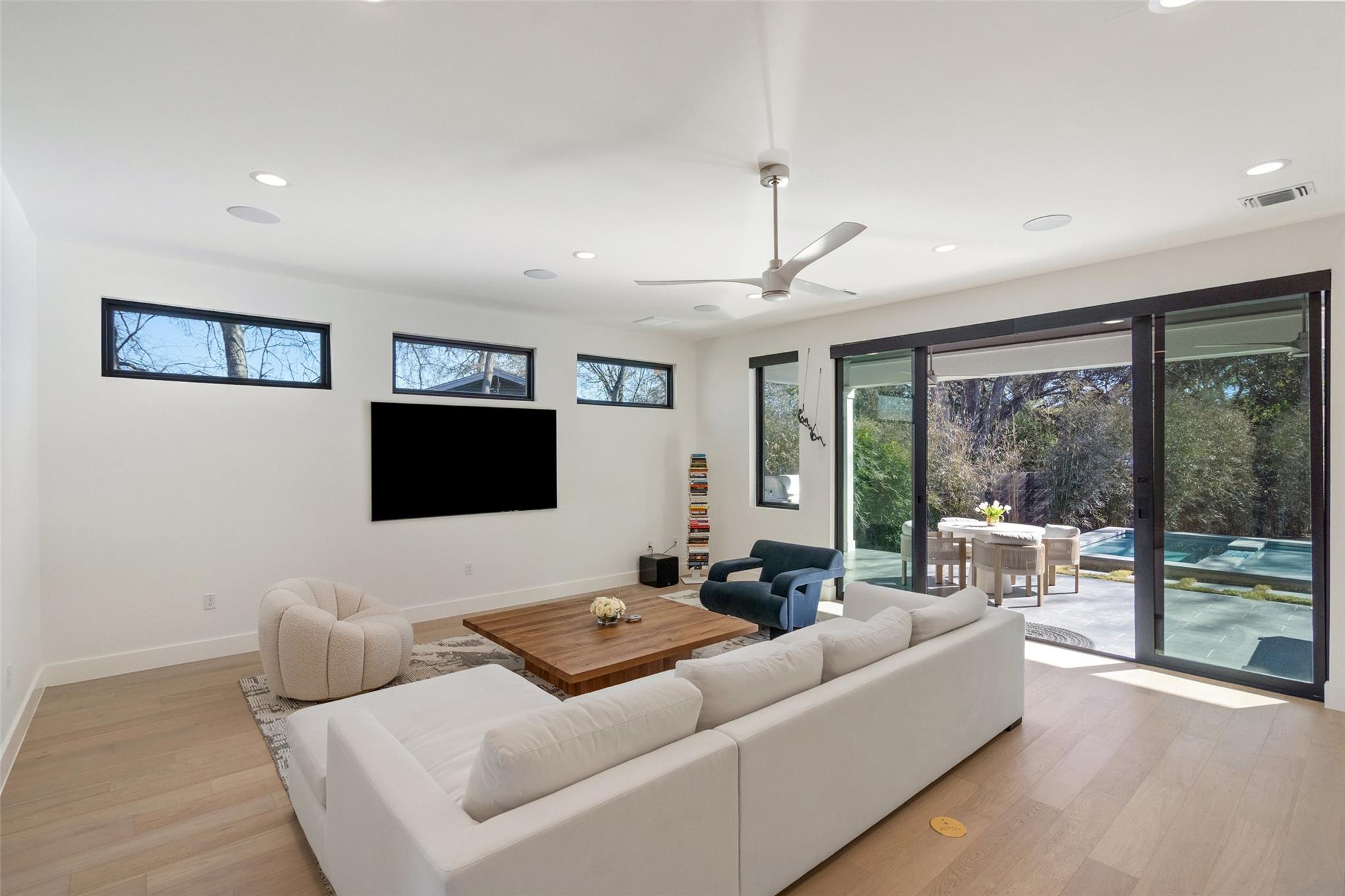 Image 9 of 36 For 1101 Emerald Forest Cv