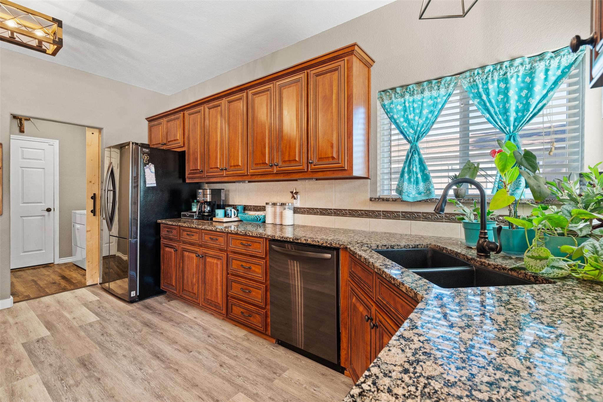 Image 12 of 35 For 1536 Kings Ranch Rd