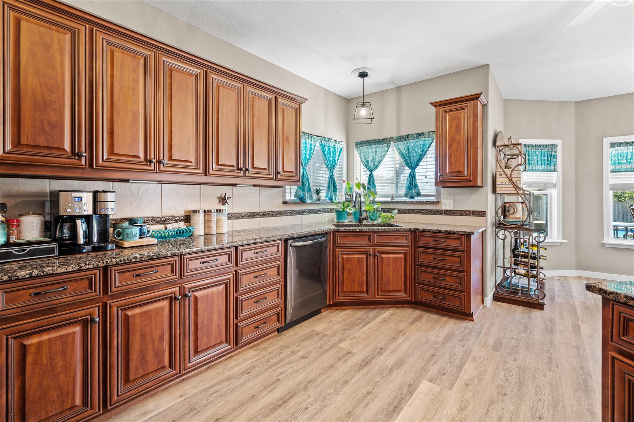 Image 13 of 35 For 1536 Kings Ranch Rd