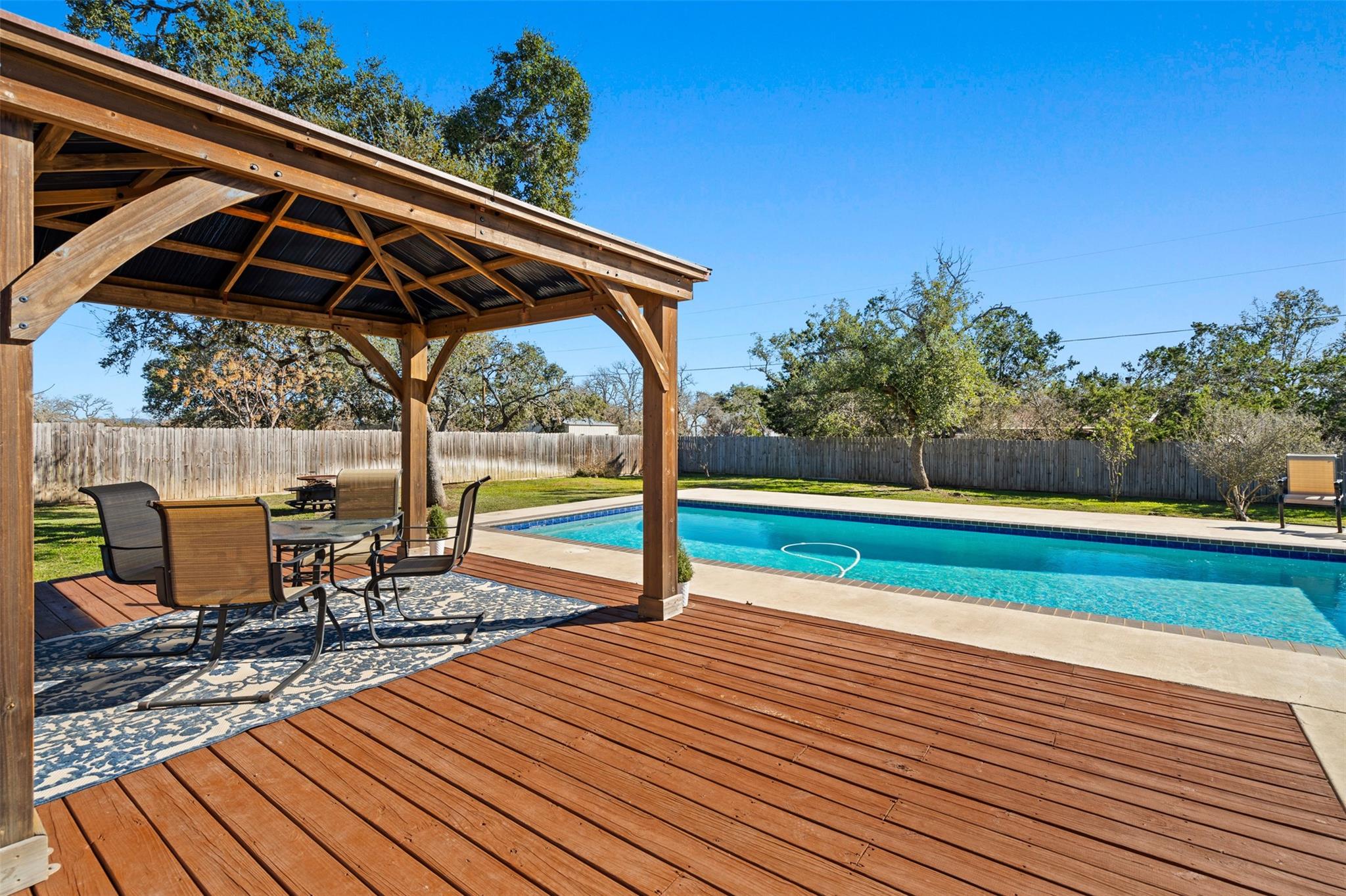 Image 28 of 35 For 1536 Kings Ranch Rd