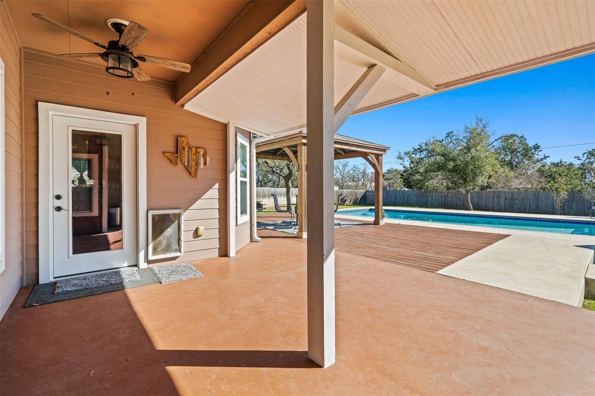 Image 30 of 35 For 1536 Kings Ranch Rd