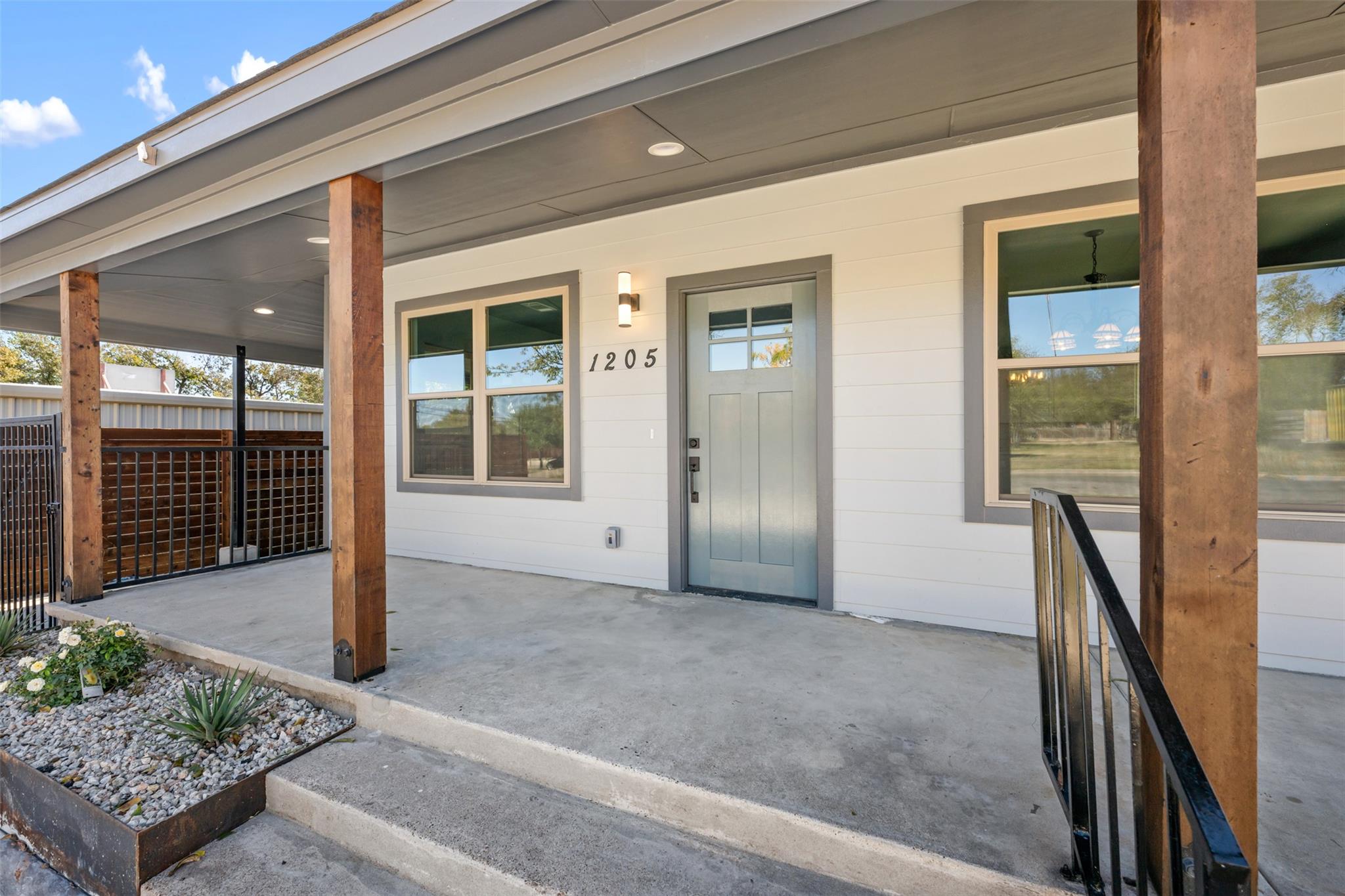 Image 11 of 34 For 1205 Avenue G