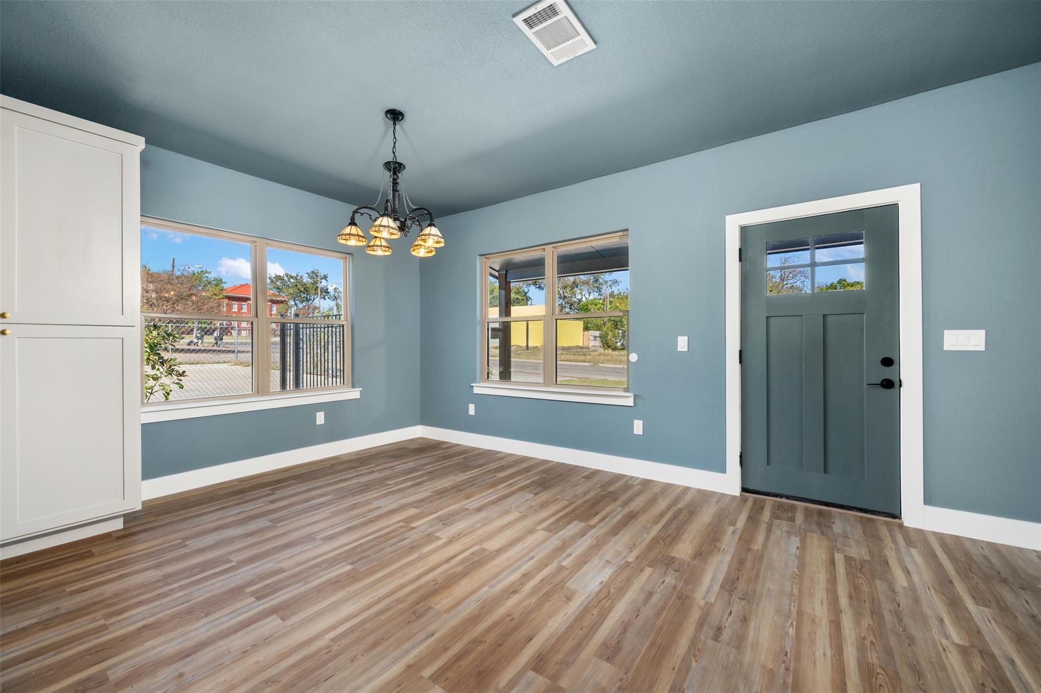 Image 12 of 34 For 1205 Avenue G