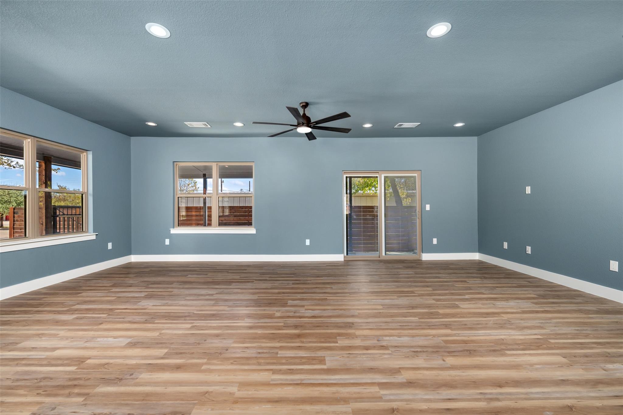 Image 15 of 34 For 1205 Avenue G